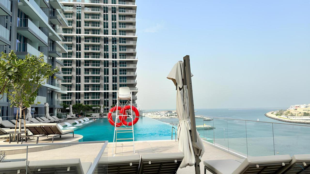 Gratifying 1br At Isle Tower 1 Marina By Deluxe Homes * Dubai