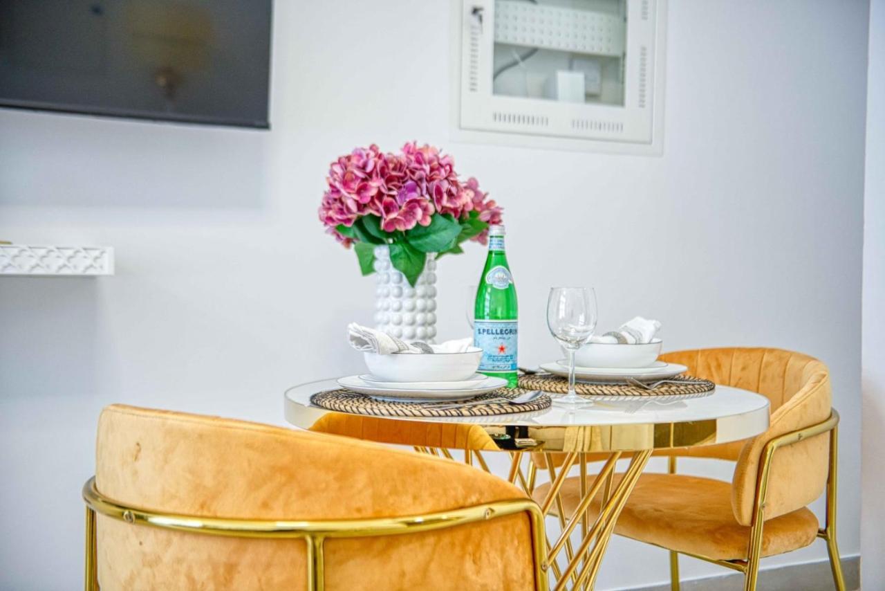 The Smart Concierge - Pantheon Elysee Apartment