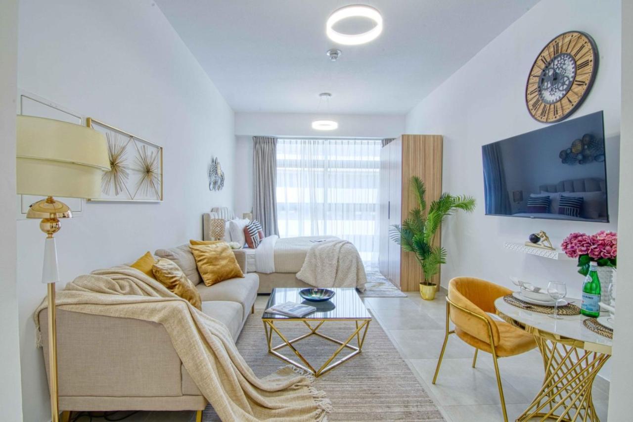 The Smart Concierge - Pantheon Elysee Apartment Dubai