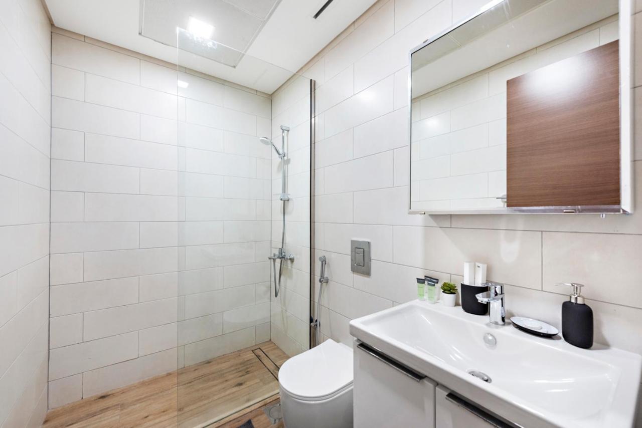 Stonetree - Cozy 1 Bedroom In Al Furjan Apartment