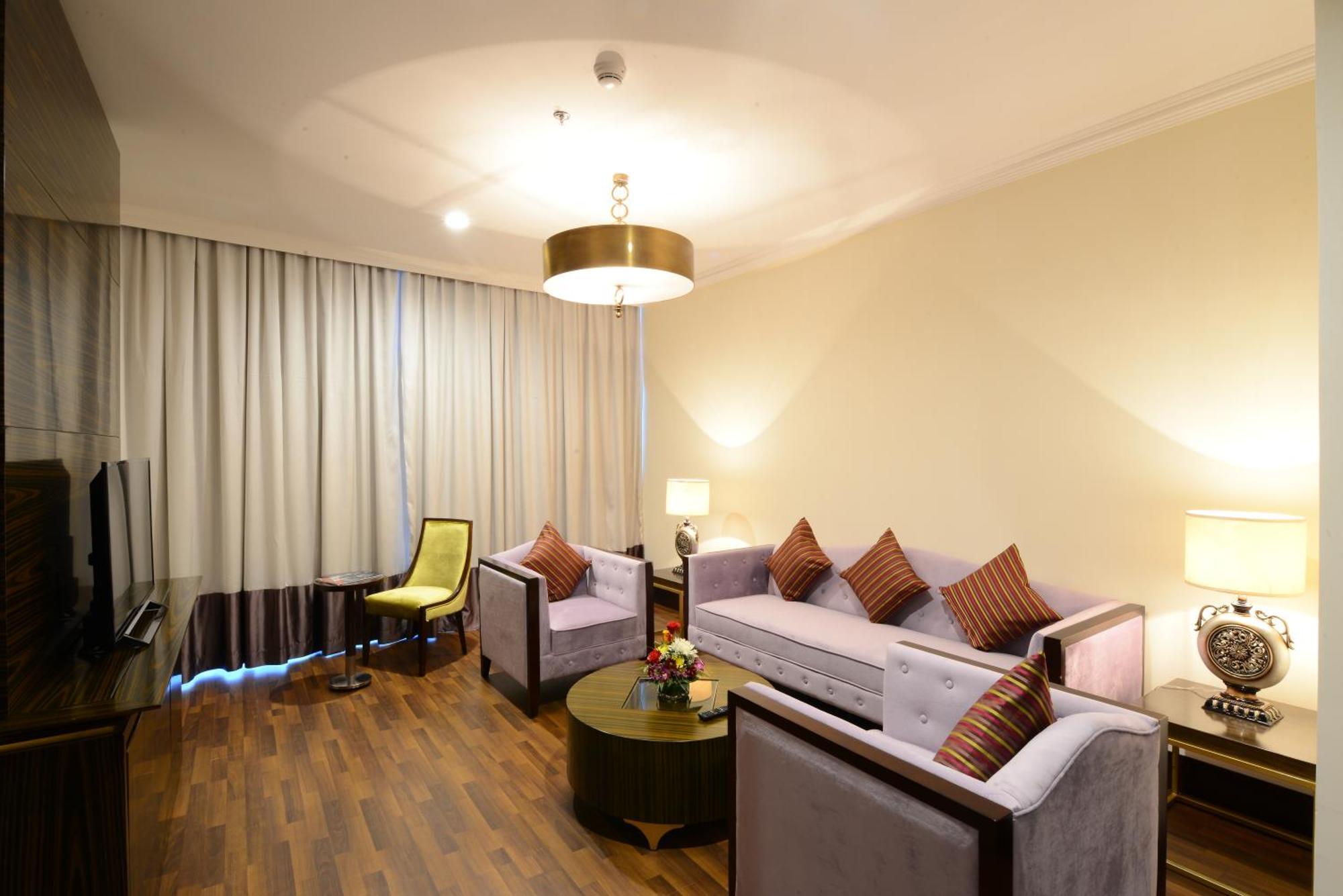 Otel Landmark Premier 4*