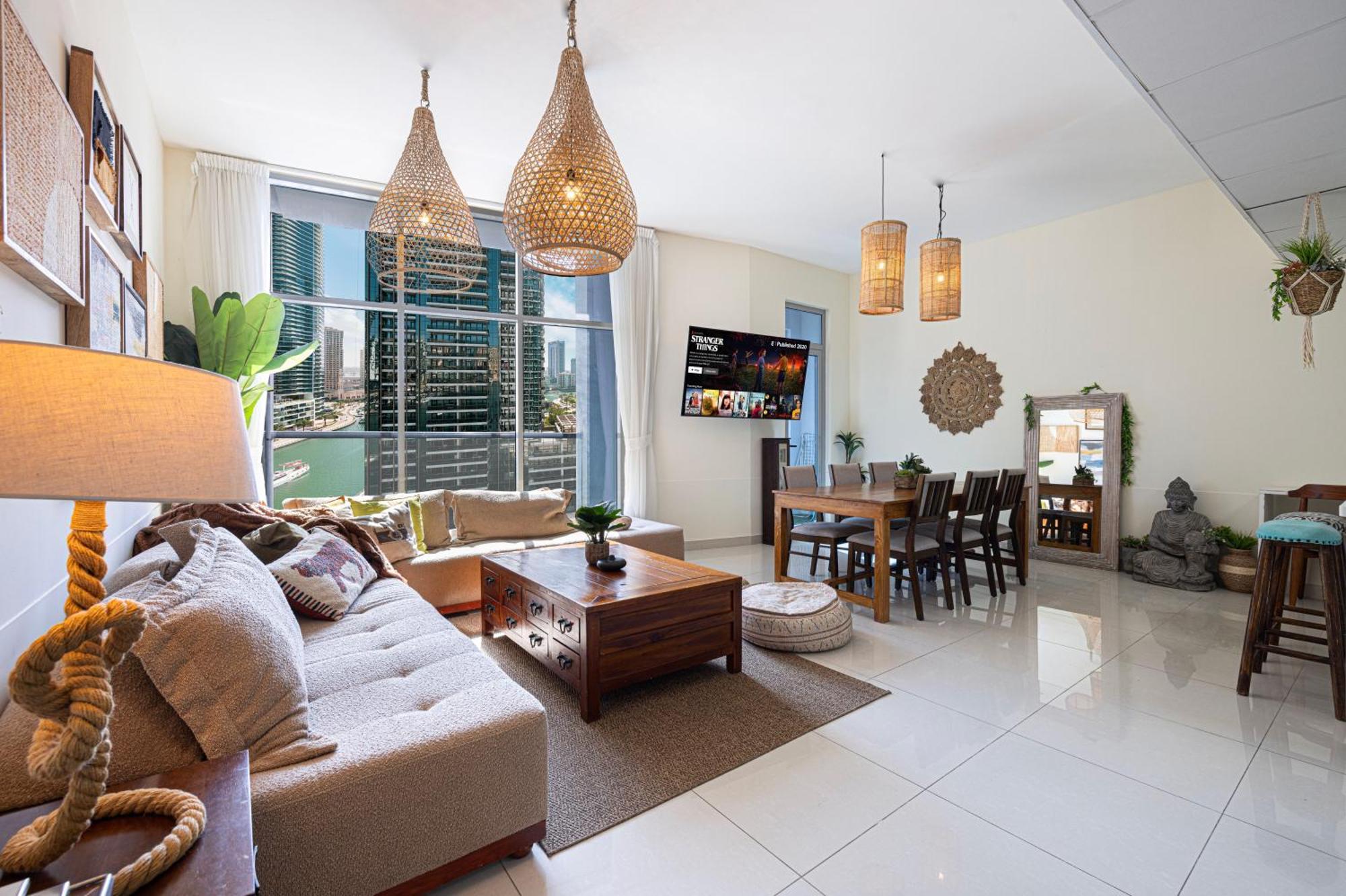 Stylish 3 Bedrooms Boho-style Apartment