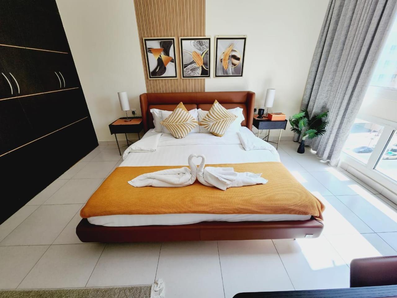 Lovely 1-bedroom In The Heart Of Marina Apartment Dubai