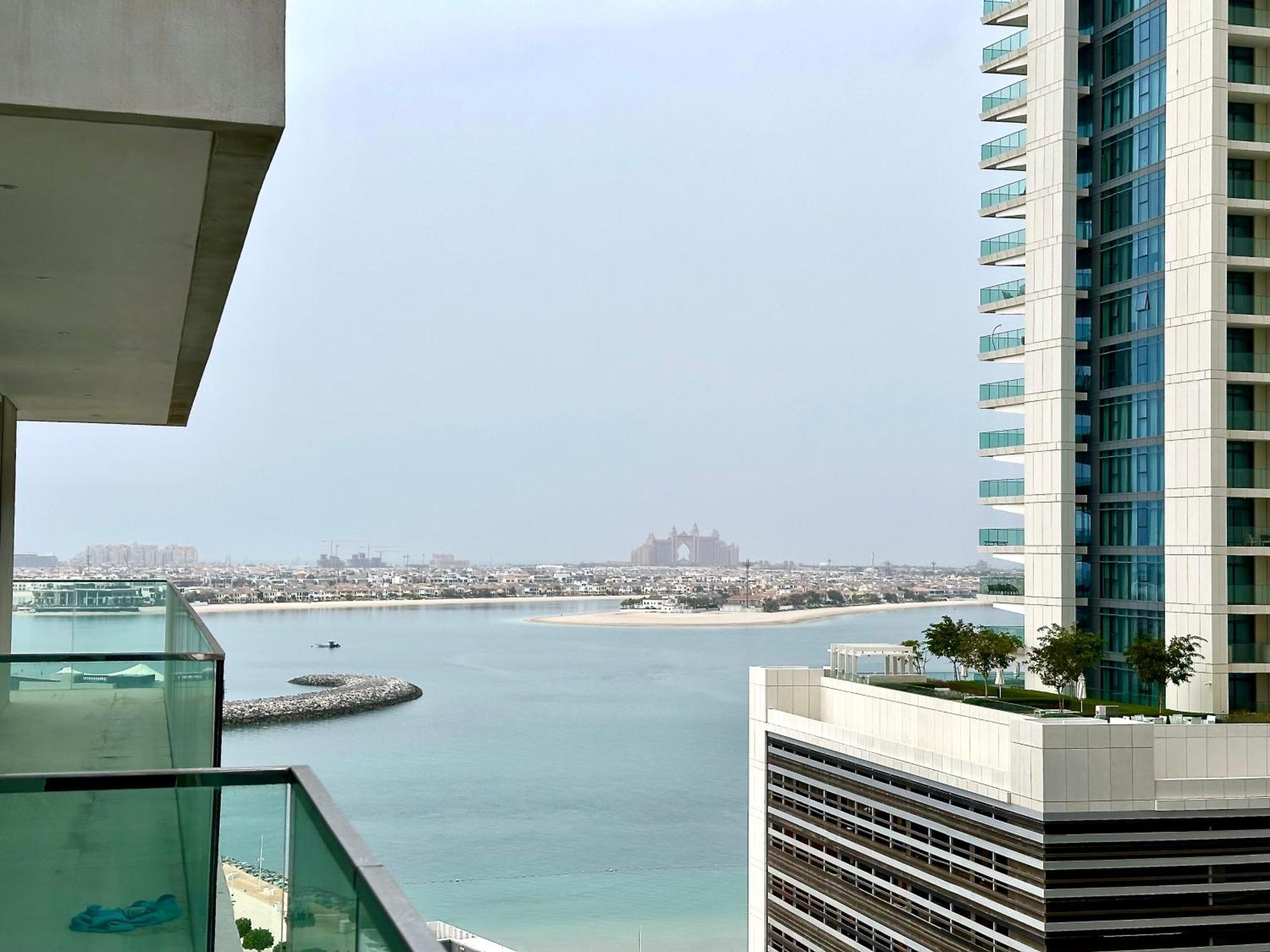 Lux Bnb I Sun Rise Bay I Palm & Sea View