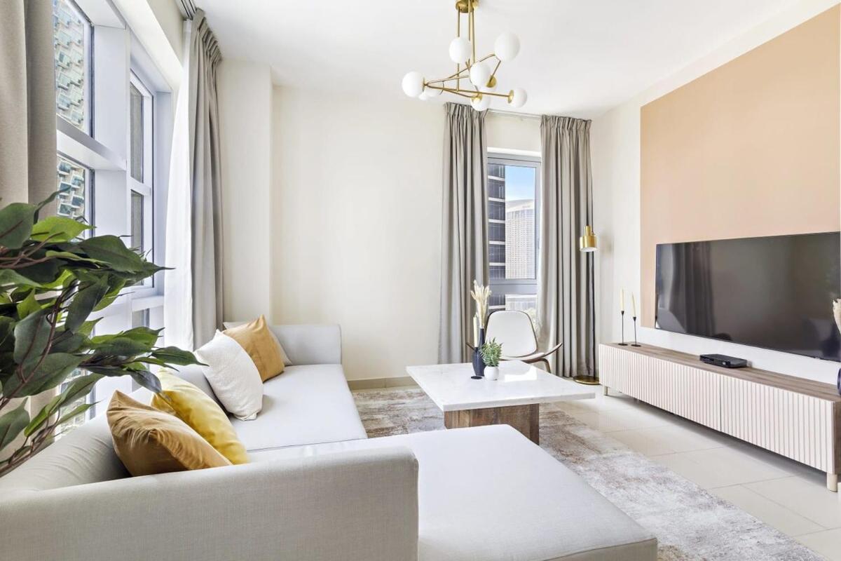 Silkhaus Burj Khalifa Walking Distance 1bdr In Downtown Dubai