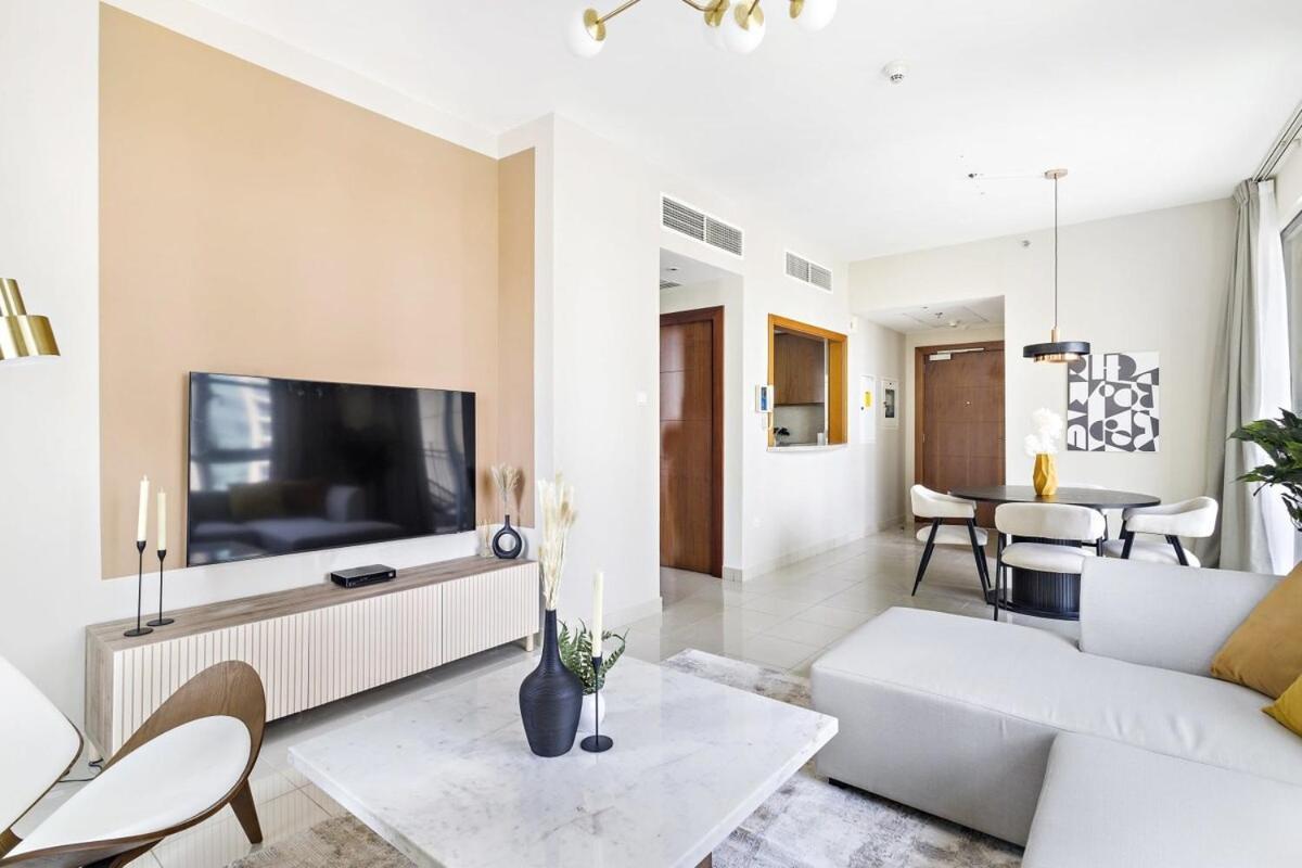 Apartamento Silkhaus Burj Khalifa Walking Distance 1bdr In Downtown Dubai