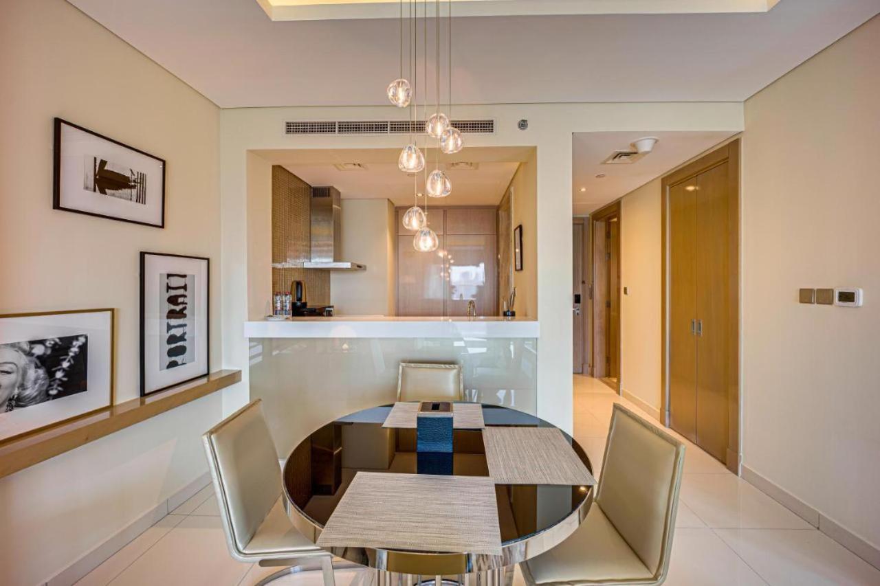 Paramount Towers - Elegant