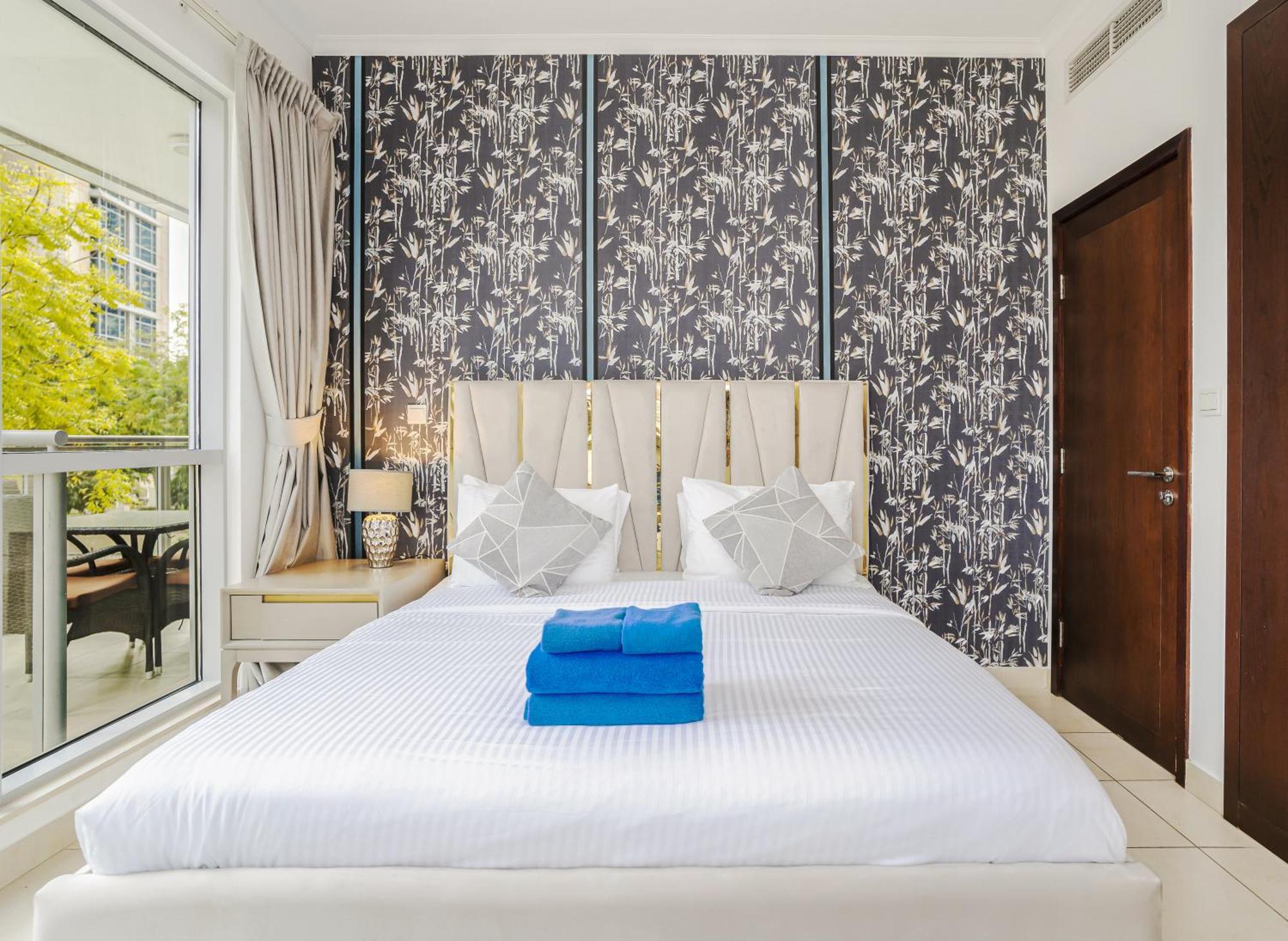 New Arabian Burj 1 & 8 Downtown Apartment Dubai
