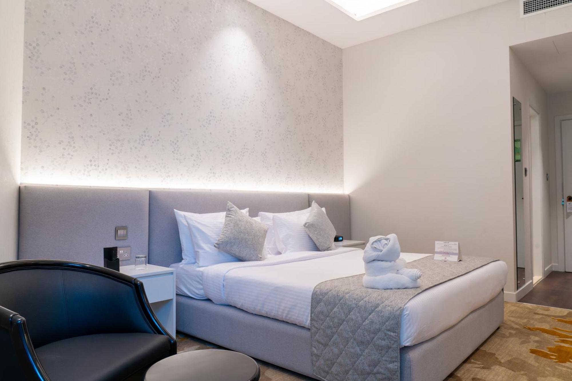 Estay Hotel Otel 3*