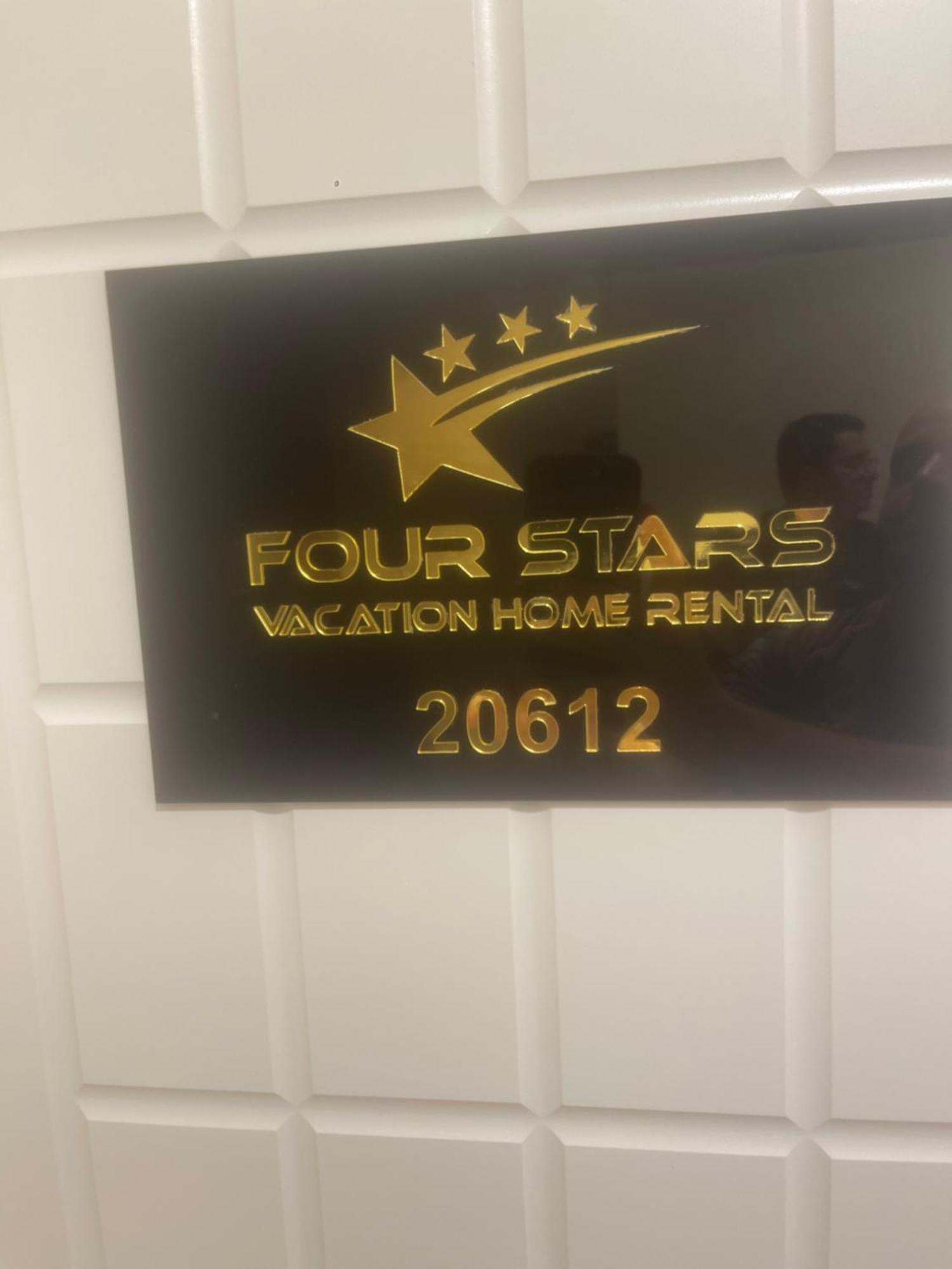 Hostel Four Stars *