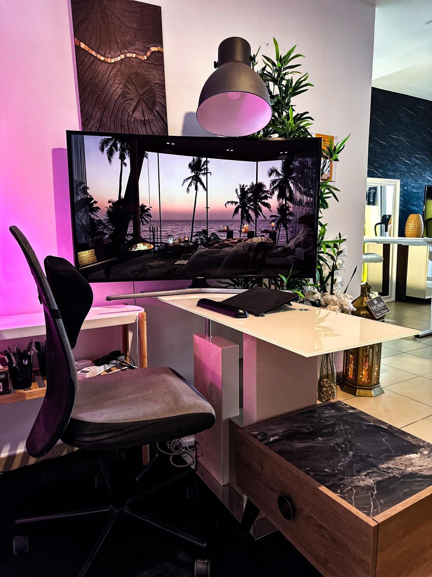 The Journey - Infront Of Tram-metro, Access To Beach, Pool & Gym - Enjoy Our Seaview - Coworking Space - Resident Housekeeping - Inhouse Food Menu - All At Jumierah Beach Residence, Marina Dubai