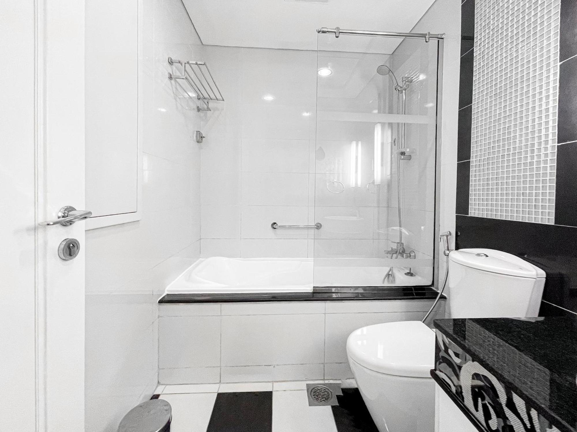 Apartment Three Bedroom Near Mall Street Downtown - Ezytrac Dubai