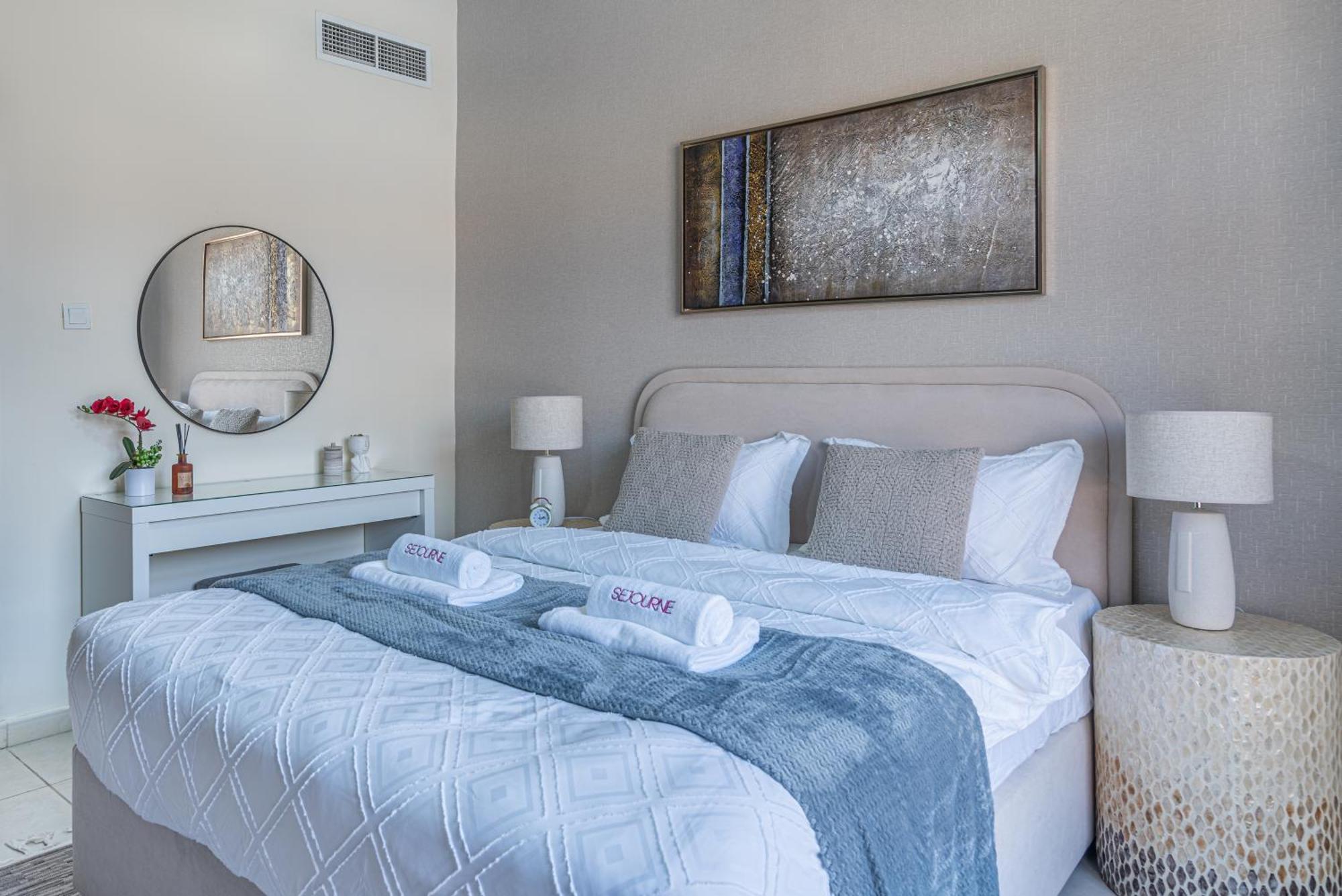 Apartment Stunning 1 Bedroom With Pool View In Jvc Dubai