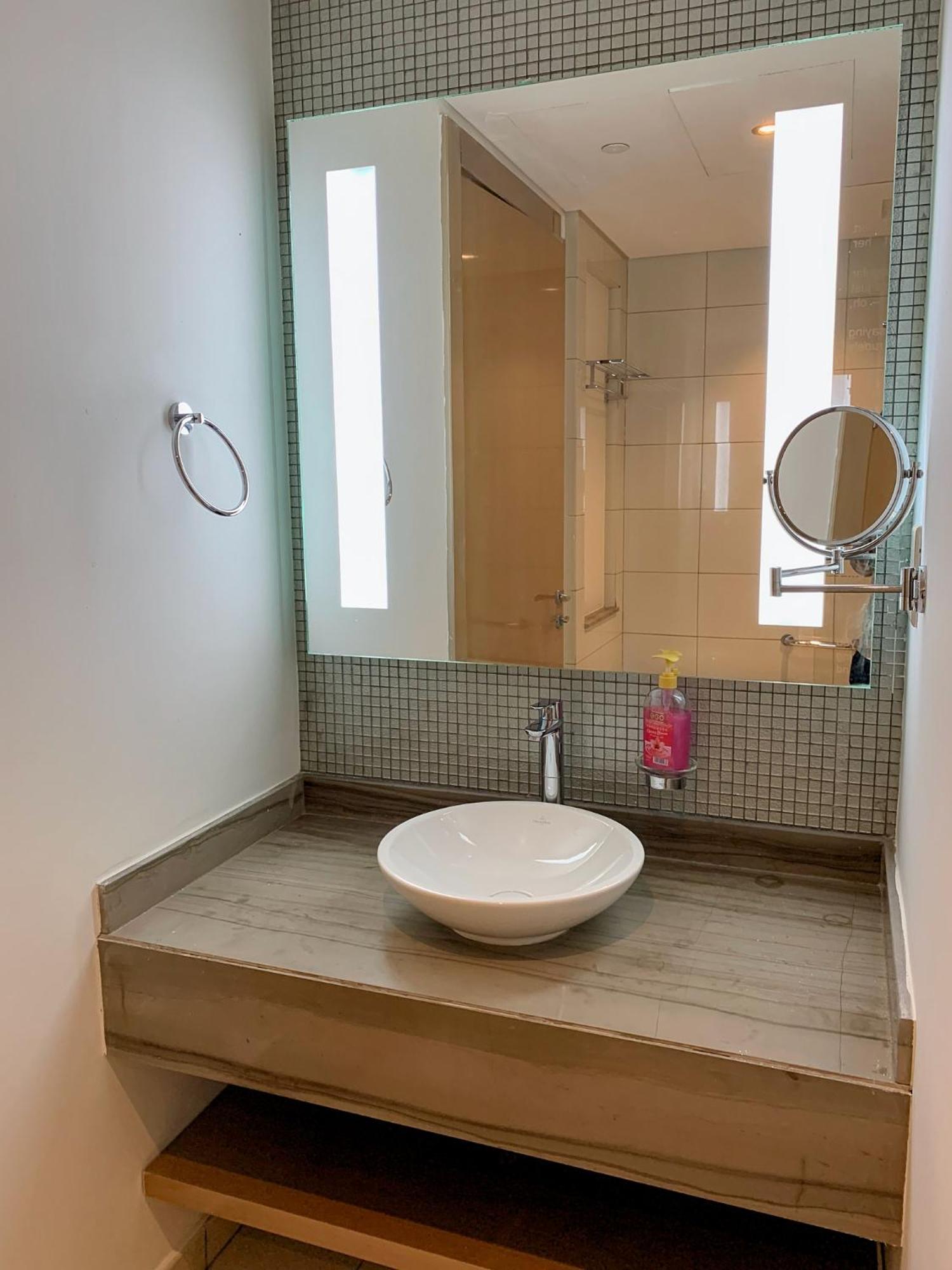 Luxurious In Paramount * Dubai