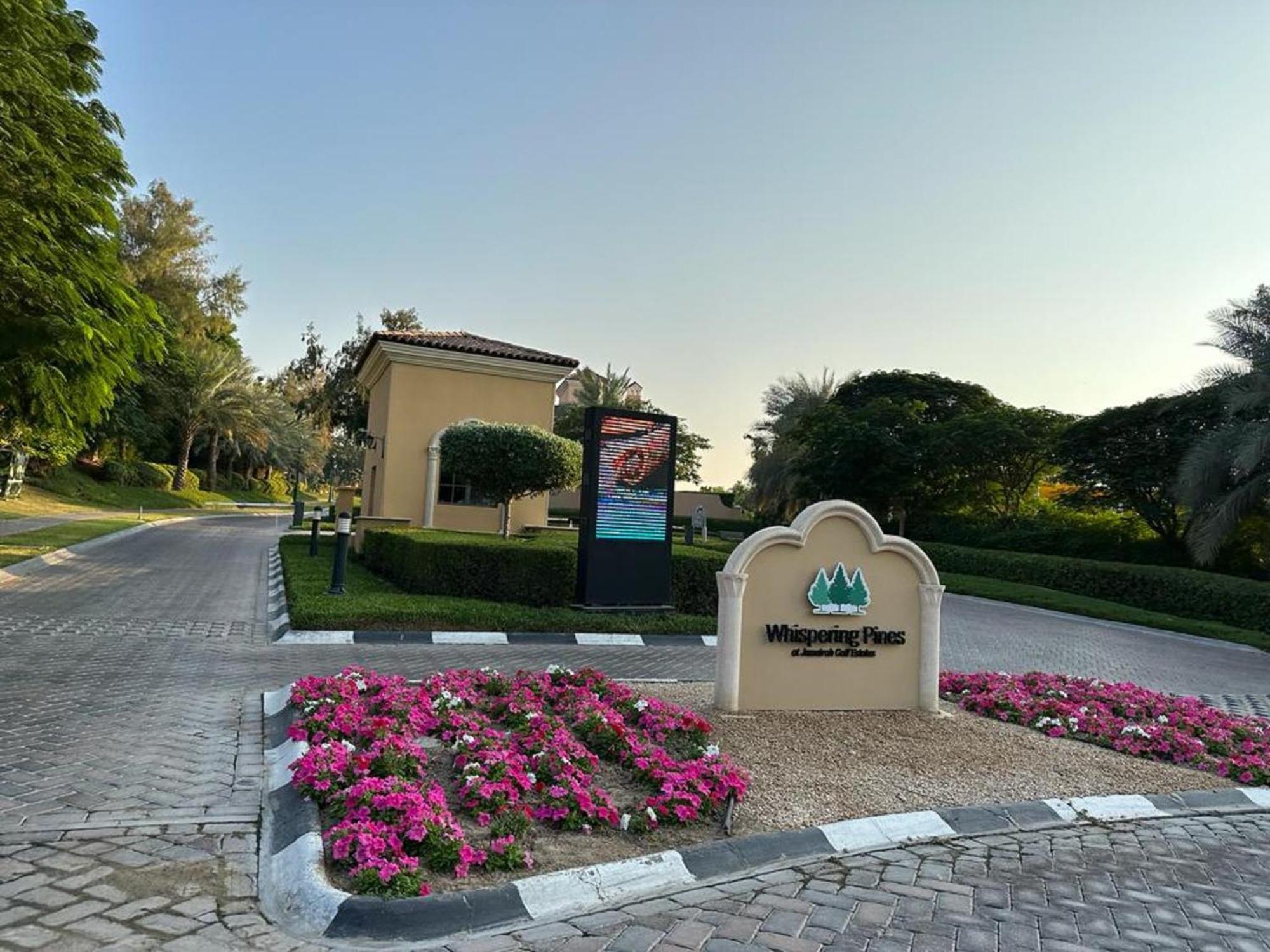 Villa Whispering Pines Jumeirah Golf Estates By Golden Casa