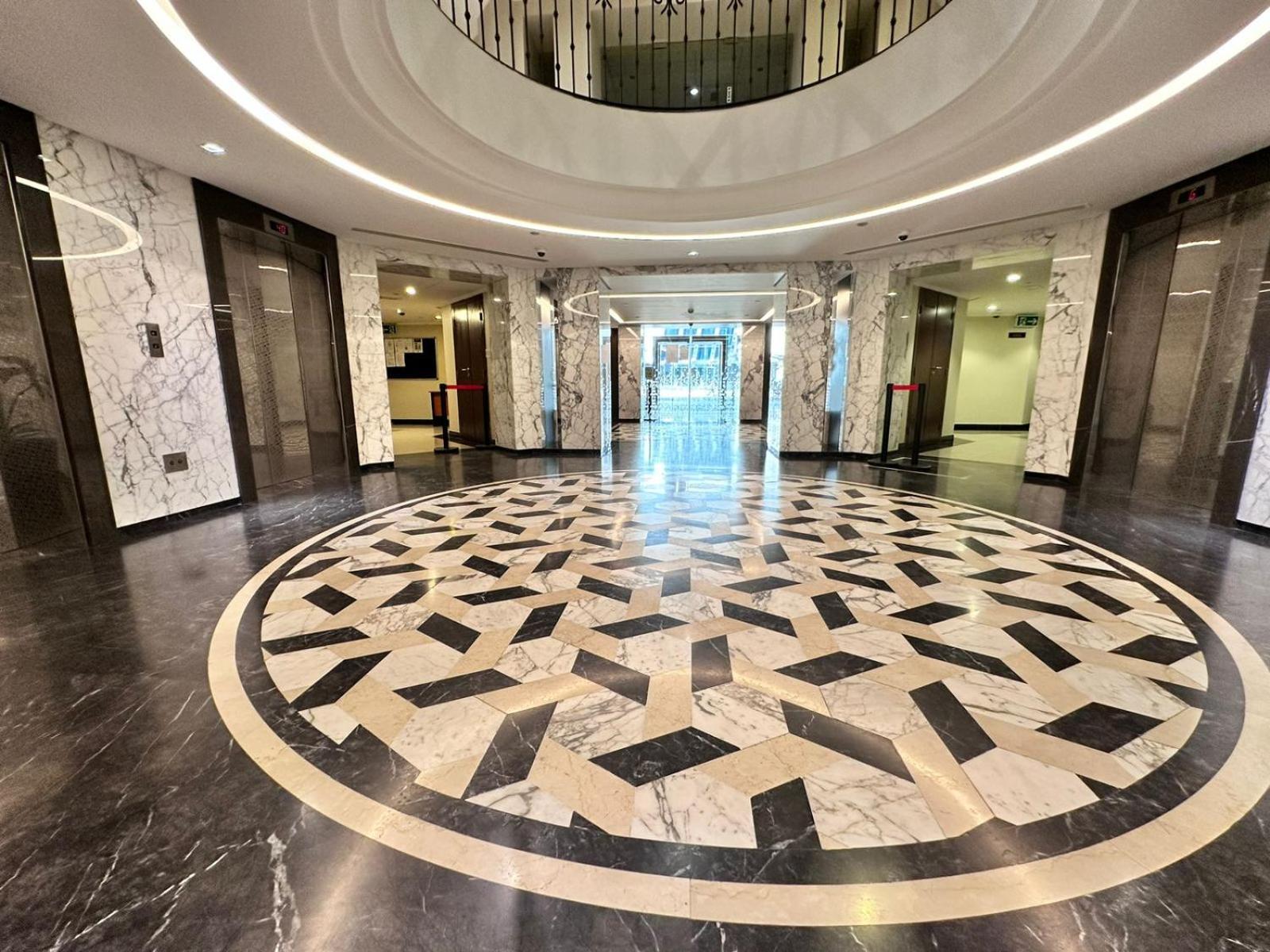In The Luxury Marina Crown Tower Walk To Barasti Daire Dubai