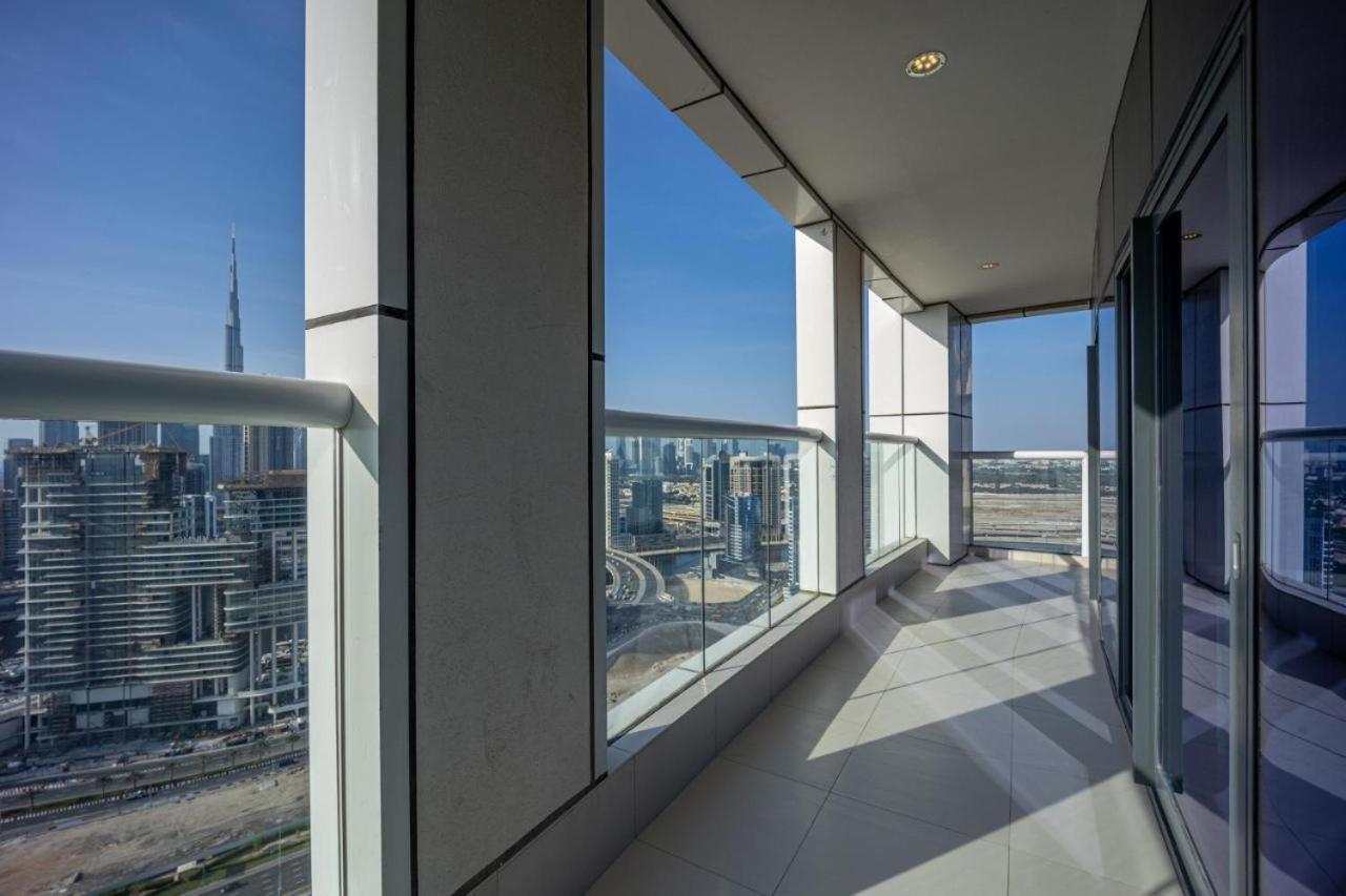 Paramount Towers - Elegant * Dubai