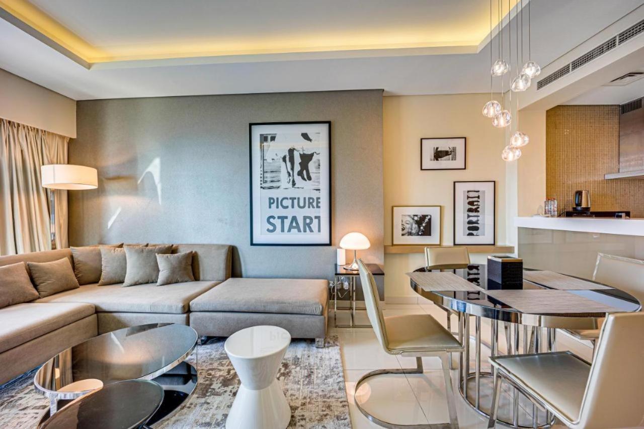 Paramount Towers - Elegant Dubai