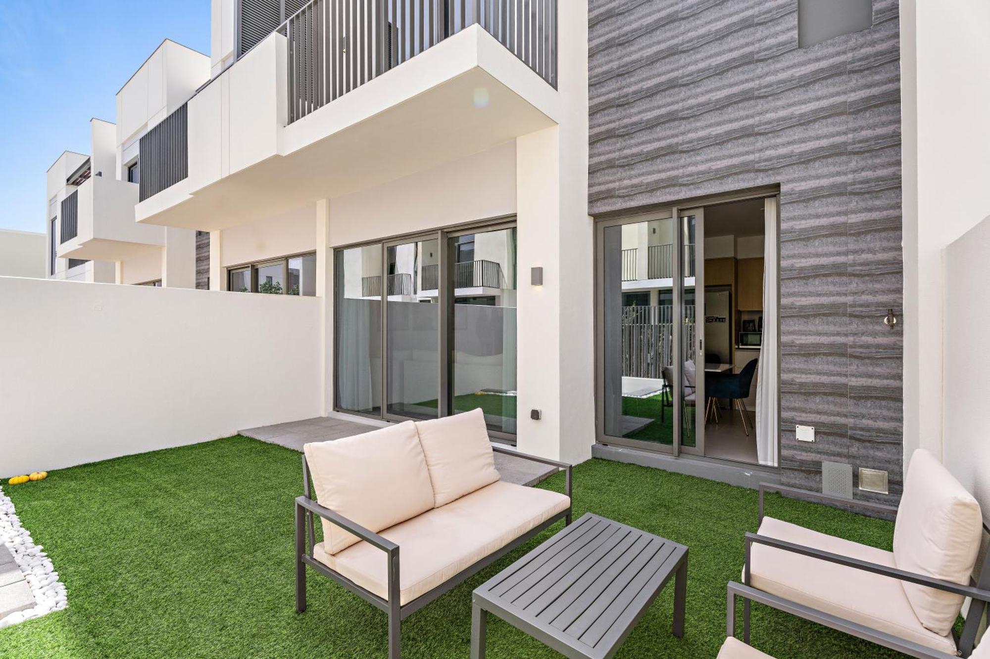 Apartment Luxurious 6-sleeper With Large Outdoor Patio *