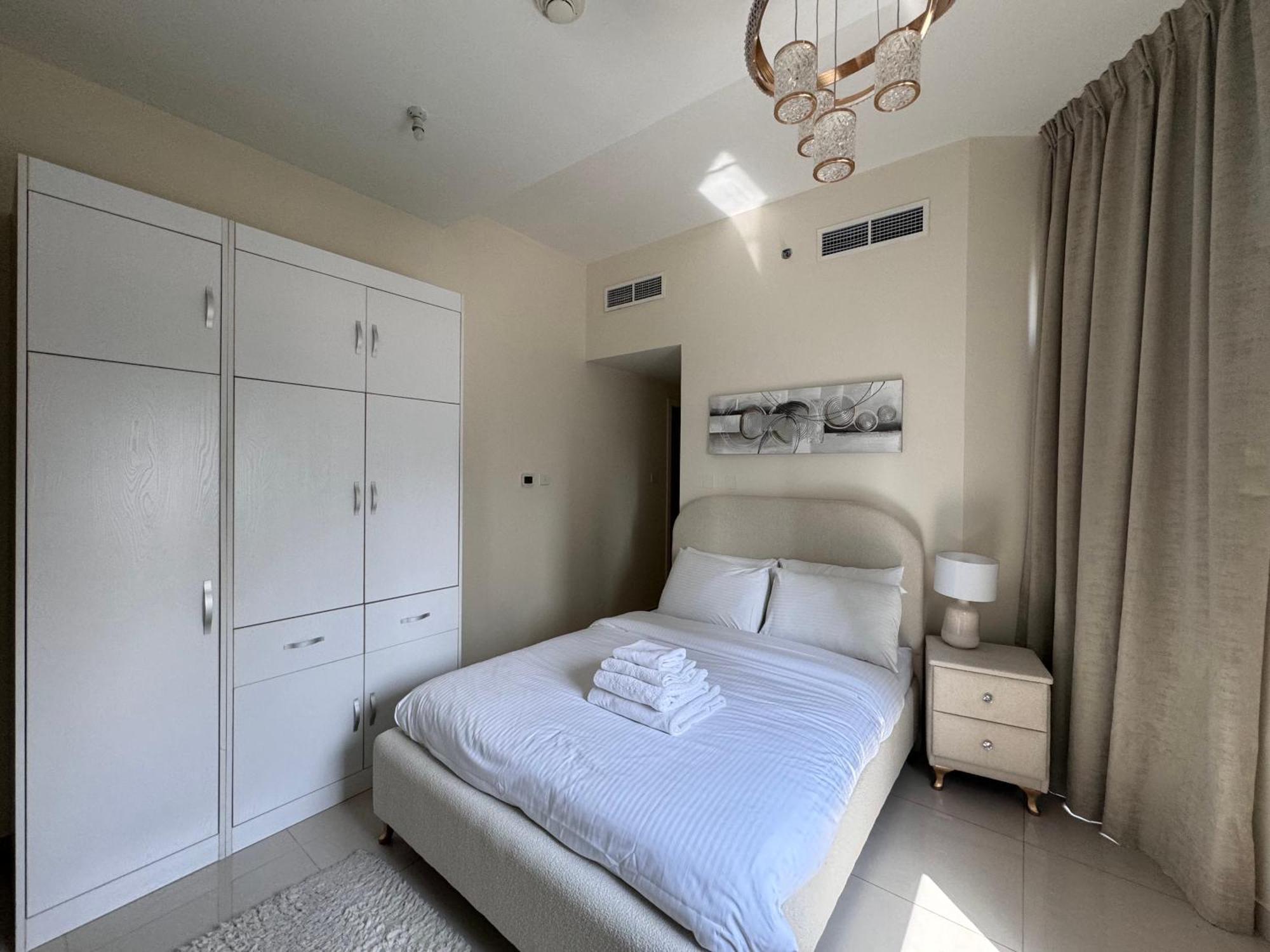 Luxury 3 Beds Marina View Ferienhaus