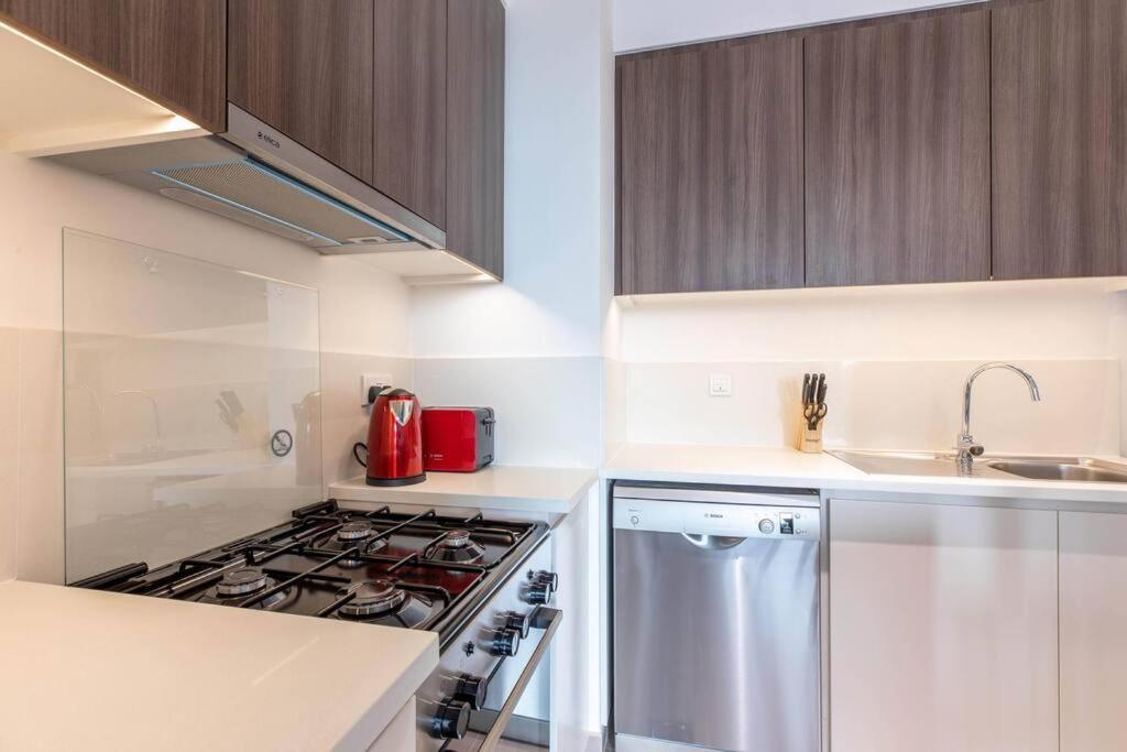 1br In Park Heights 2 Hills Apartment *