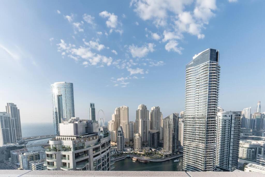 Fantastic Near Metro And Jbr Apartment *