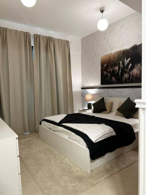 2 Bedroom In Marina With Awesome View, 5 Mins Jbr
