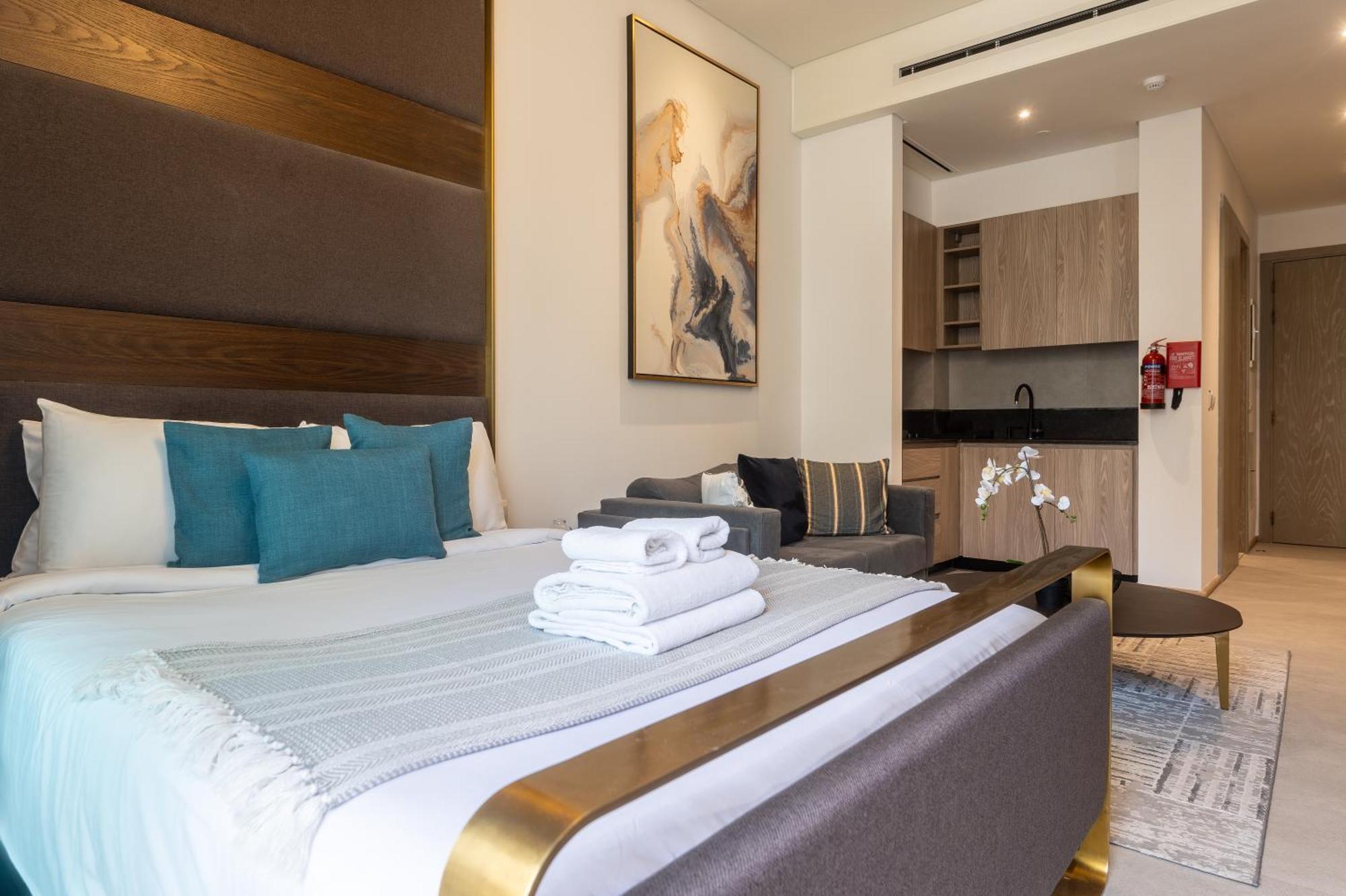 Apartment Escape To Modern In Charming Jvc Dubai