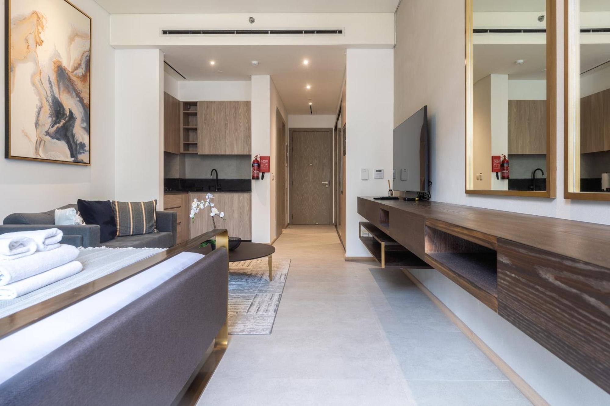Escape To Modern In Charming Jvc * Dubai