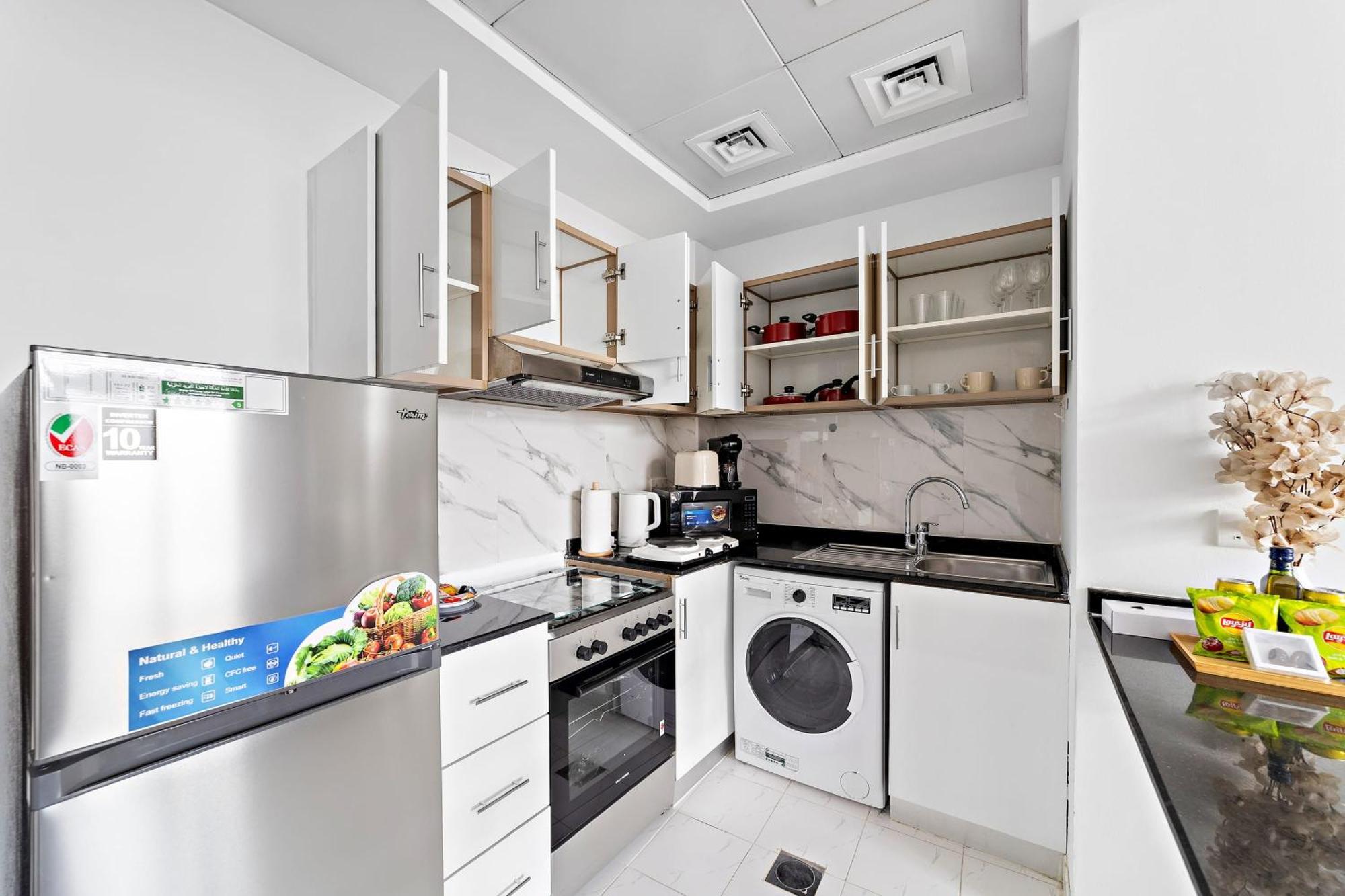 Apartment Modern Luxurious Studio|dubai Silicon Oasis *