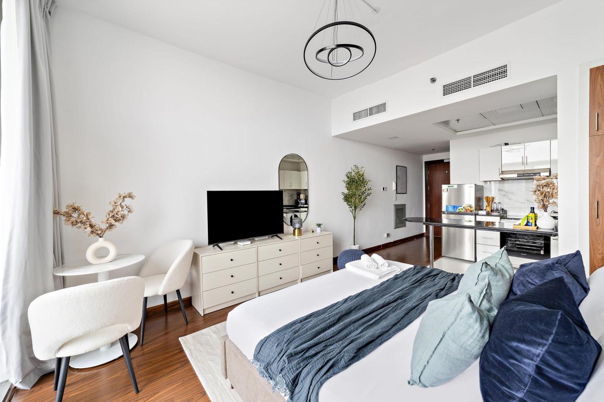Modern Luxurious Studio|dubai Silicon Oasis * Dubai