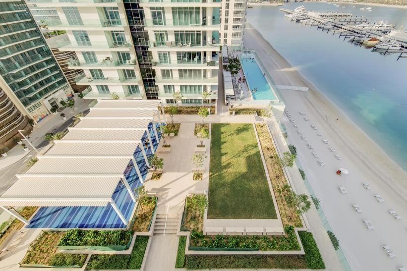 Lux Bnb I Sun Rise Bay I Palm & Sea View Apartment