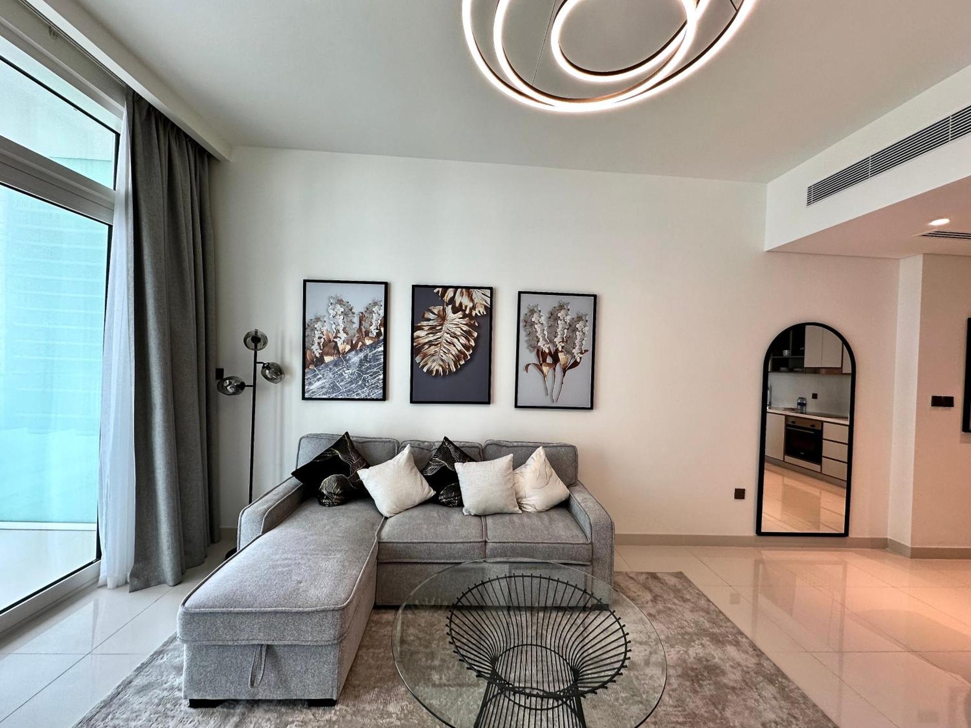 Lux Bnb I Sun Rise Bay I Palm & Sea View Apartment