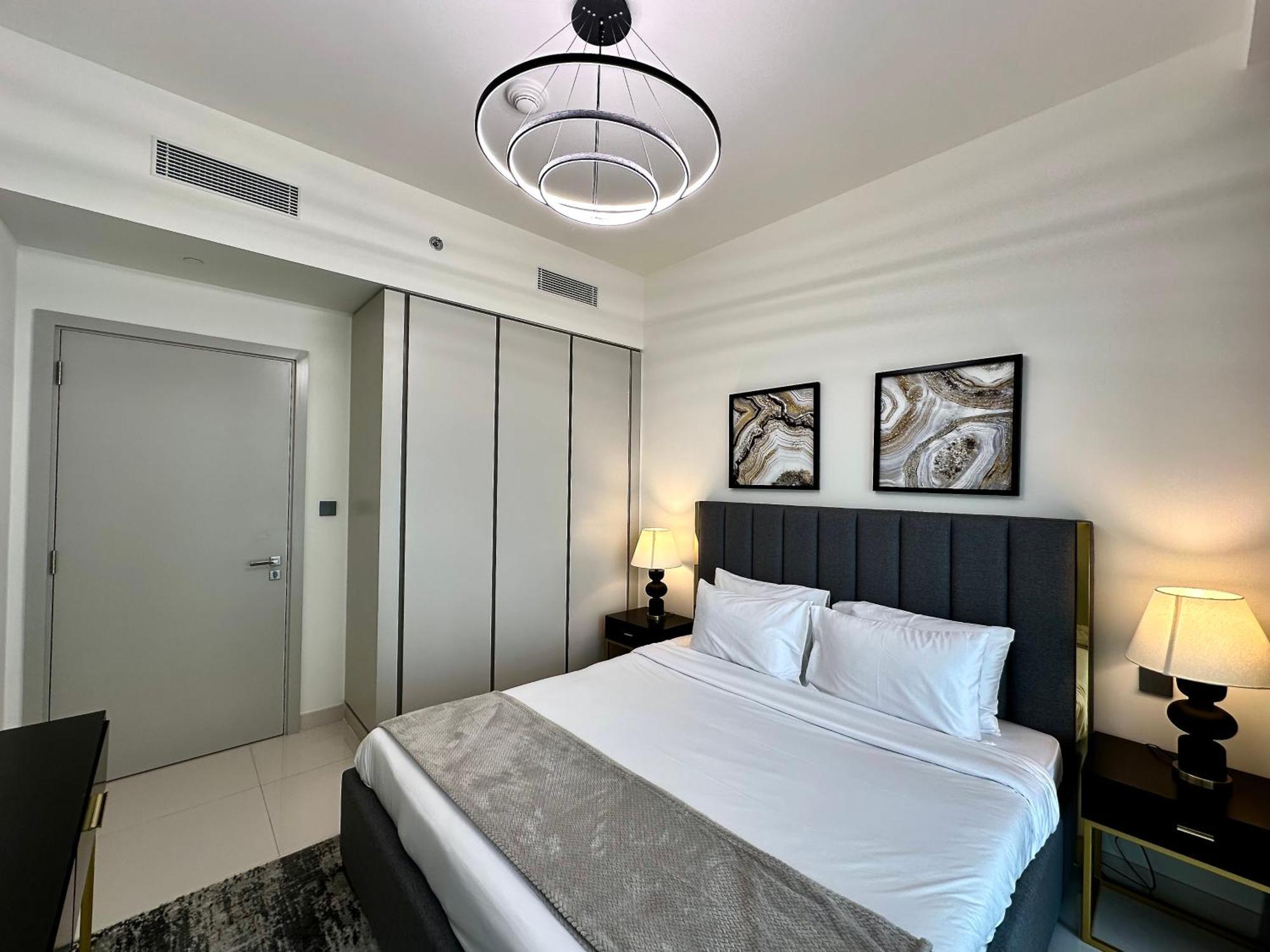 Lux Bnb I Sun Rise Bay I Palm & Sea View