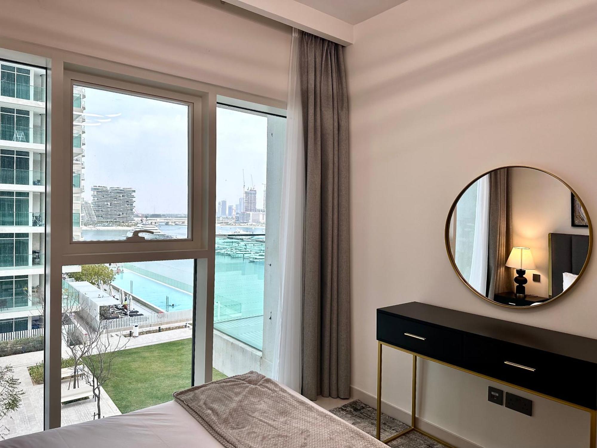 Lux Bnb I Sun Rise Bay I Palm & Sea View * Dubai