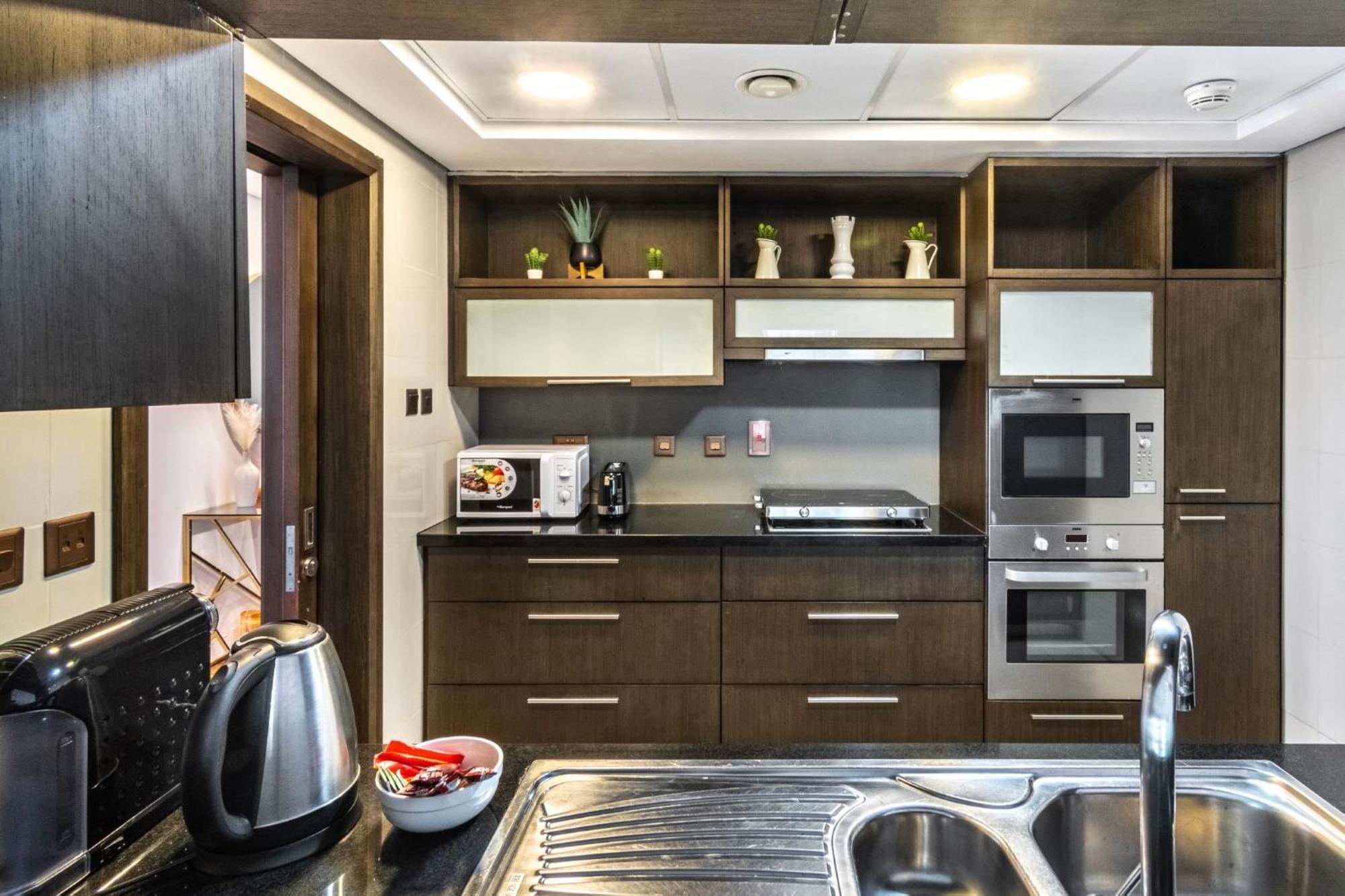 The Lofts - Luxurious Space With Burj Khalifa View Holiday home *
