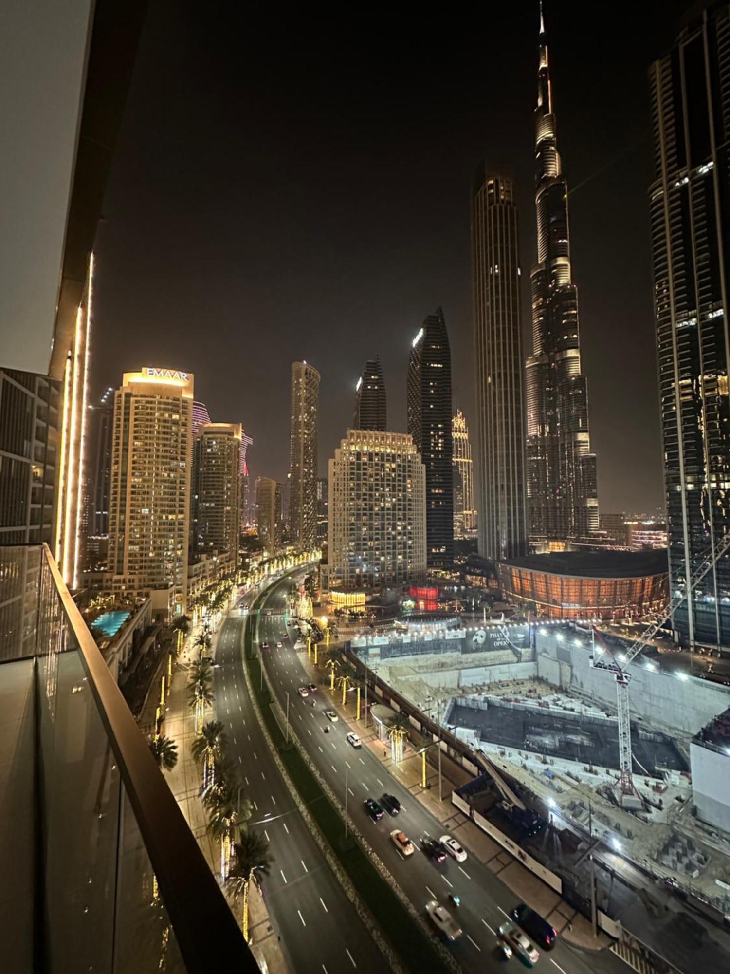 Burj Crown 2br With Panoramic Burj Khalifa View *