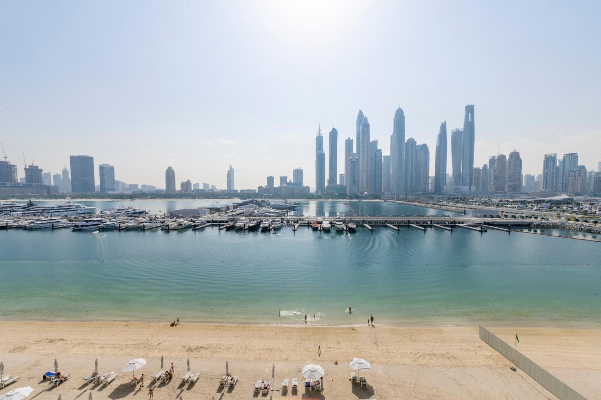 Ultra Luxury Emaar Beachfront - Private And Pool Dubai