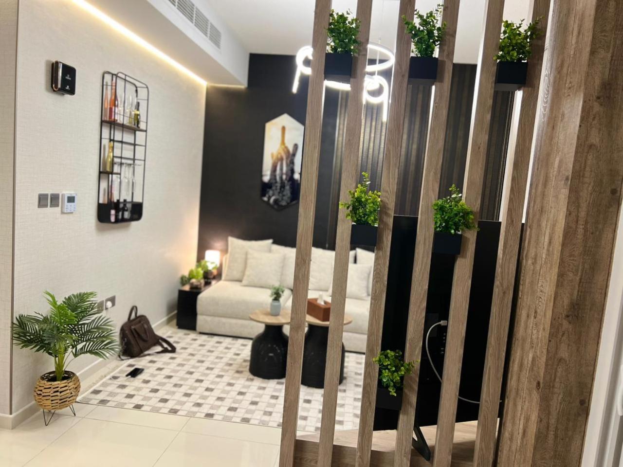 3 Bedroom Family Friendly In Damac Hills 2 Villa *