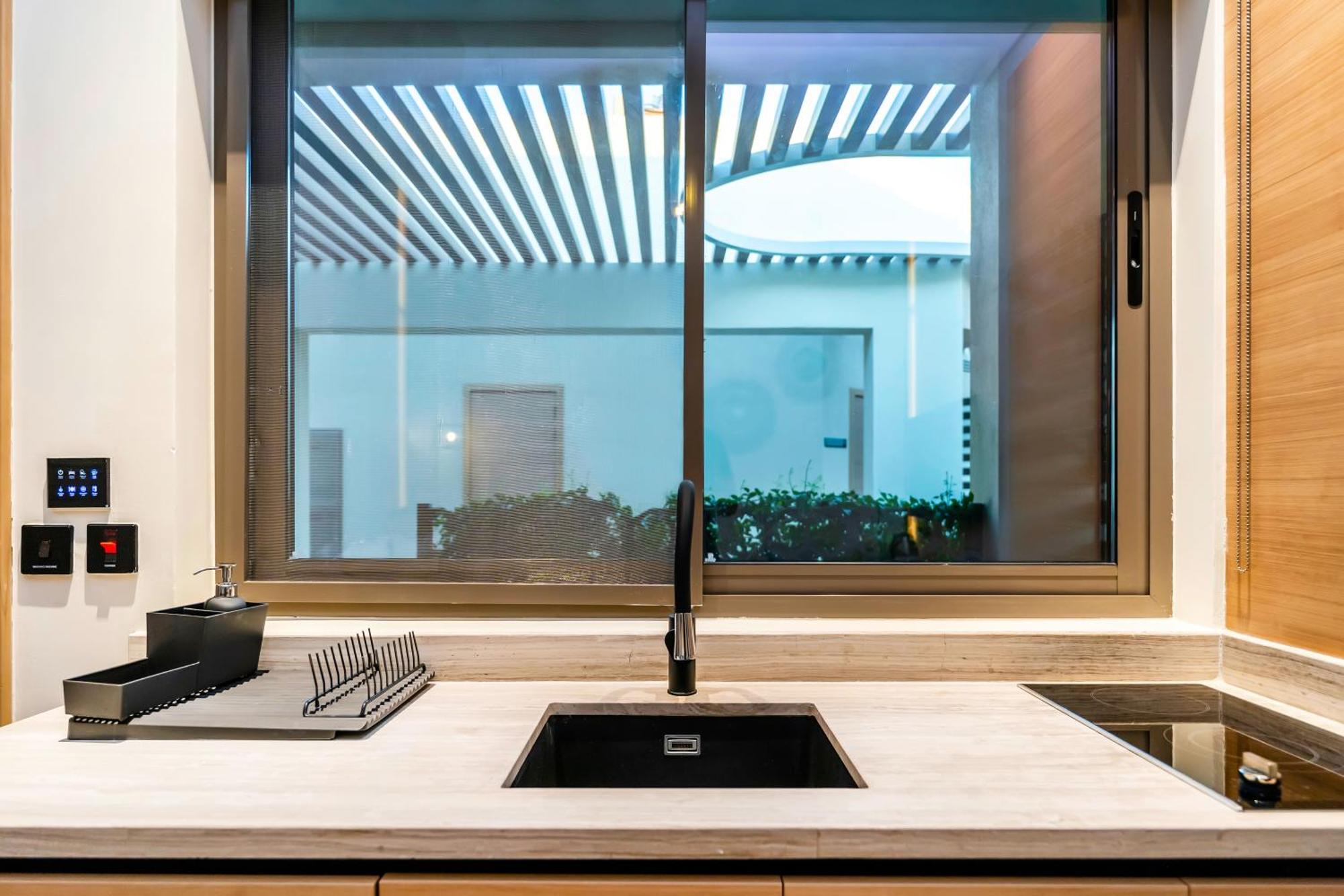 The Sustainable Homes Operated By Fam Living Apartment
