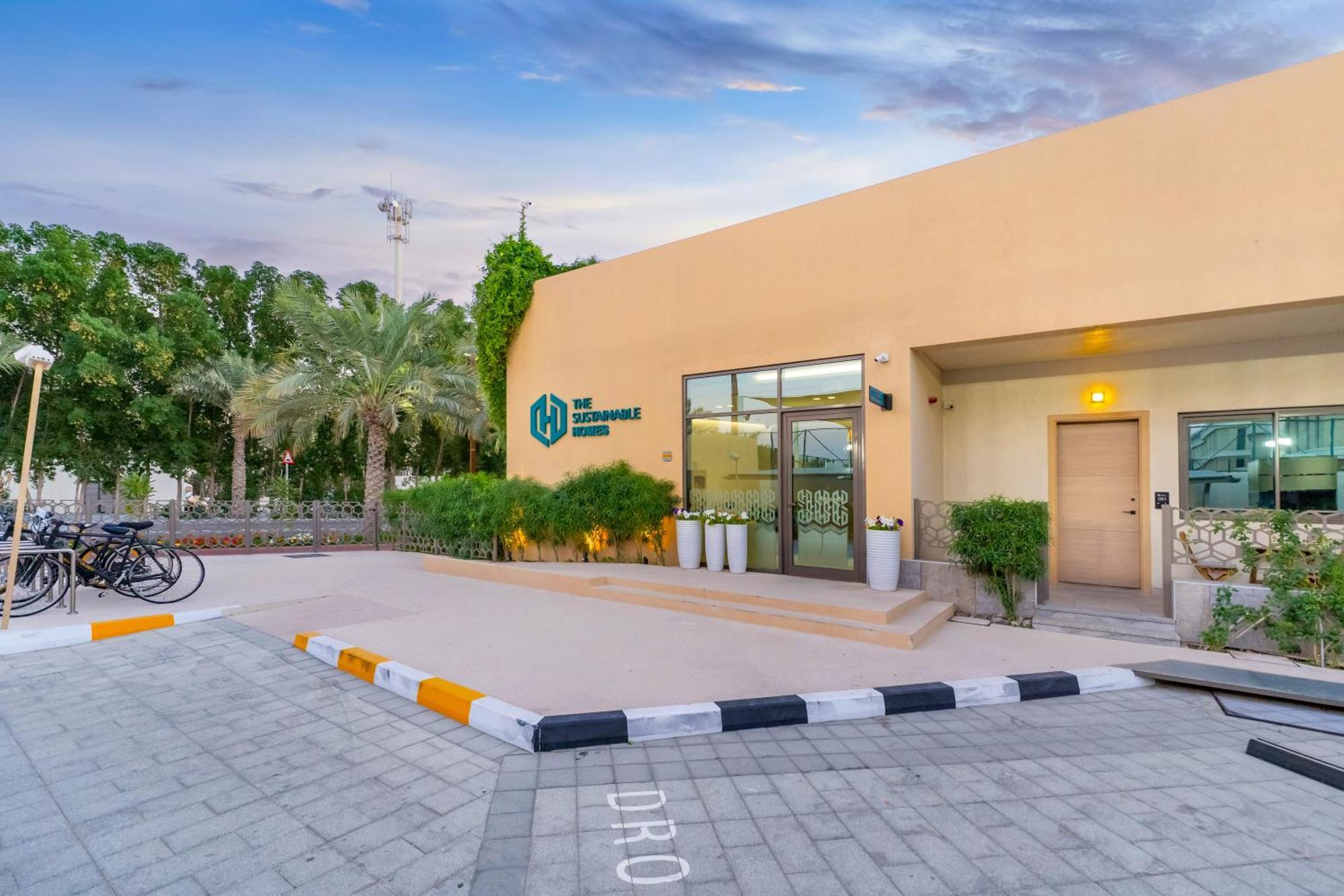 The Sustainable Homes Operated By Fam Living Apartment