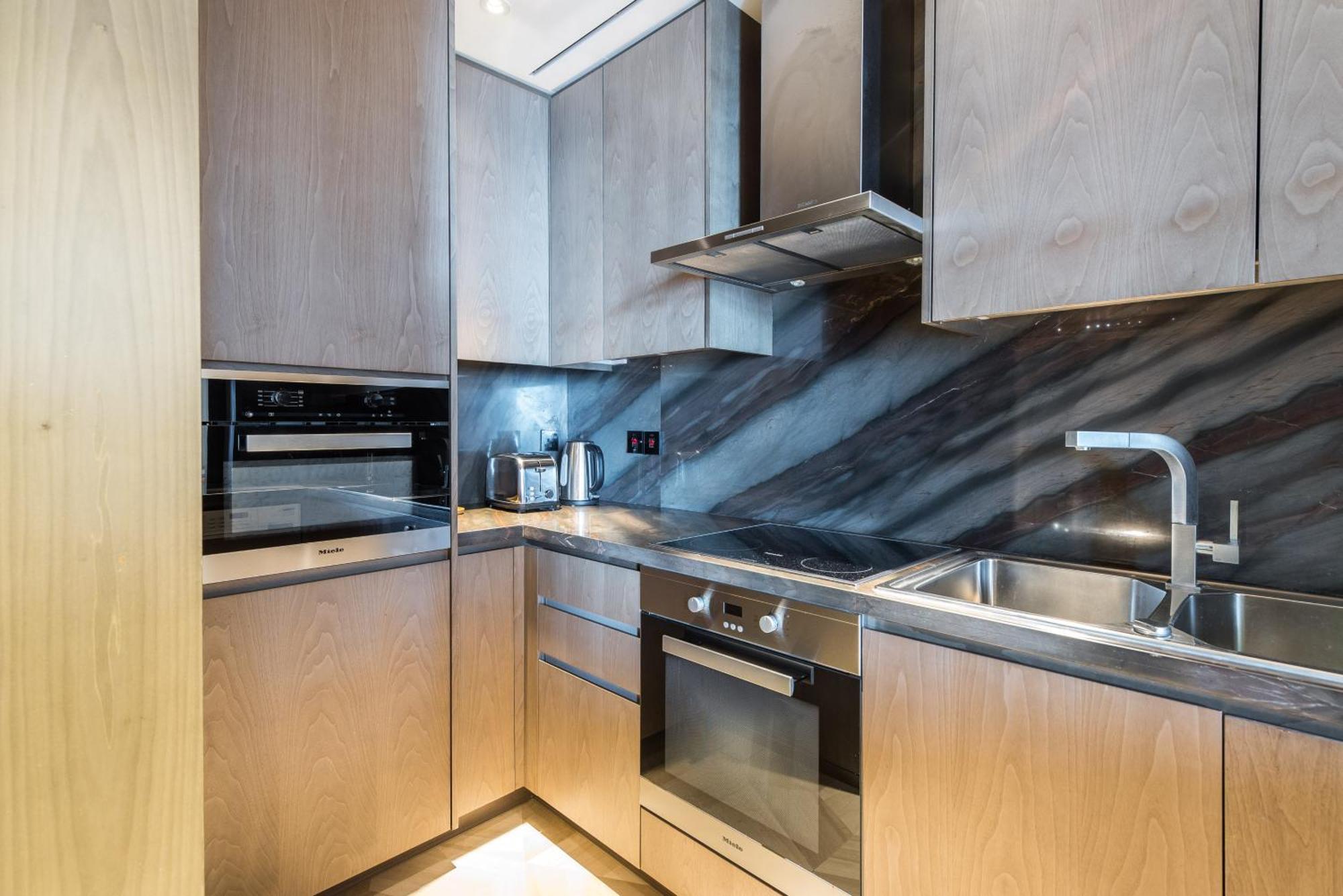 Eden's Homes & - Five Palm Residences *