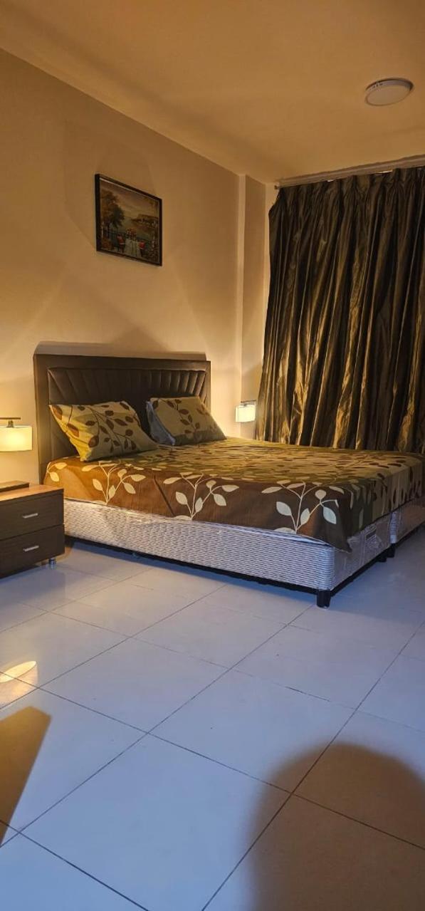 Tatil Evi Fully Furnished Next To Sharaf Dg Metro Station *