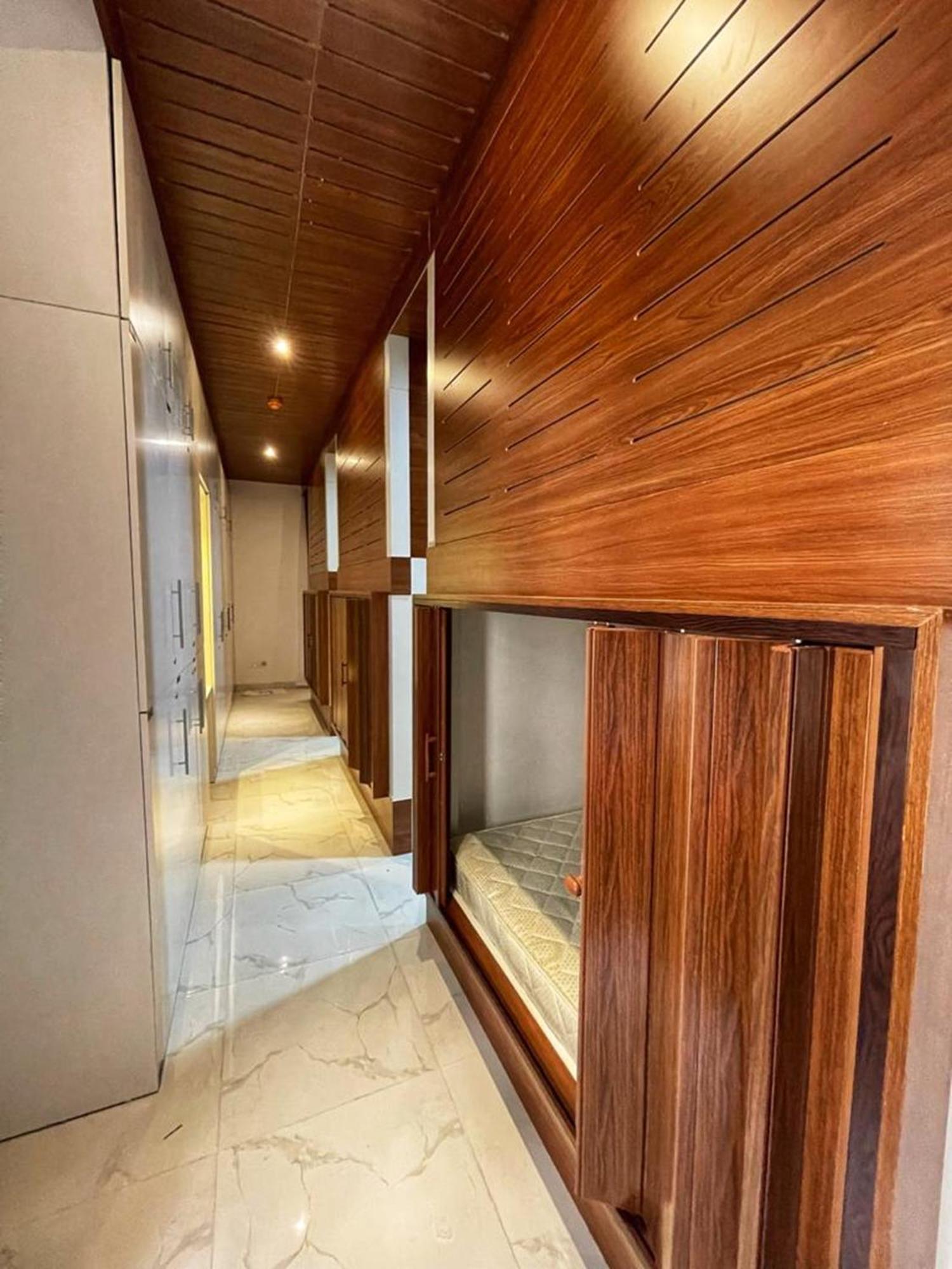Yoi Pod - Deira Capsule hotel *