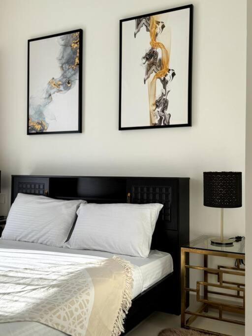 Burj Crown - Luxury Near Burj Khalifa Apartment