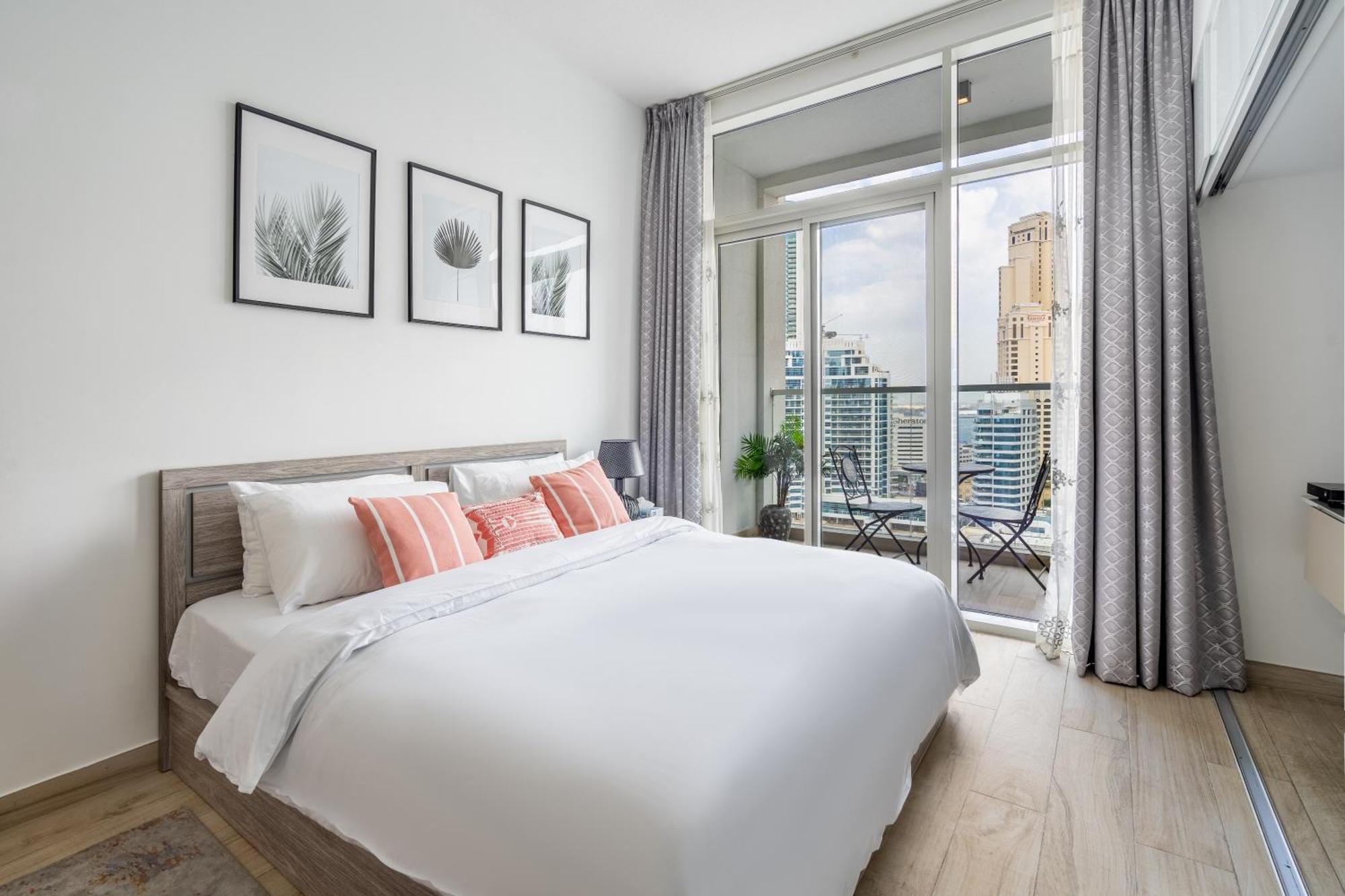 Flash Sale! Romantic Studio With Amazing Marina Views From The Balcony- Marina Apartment