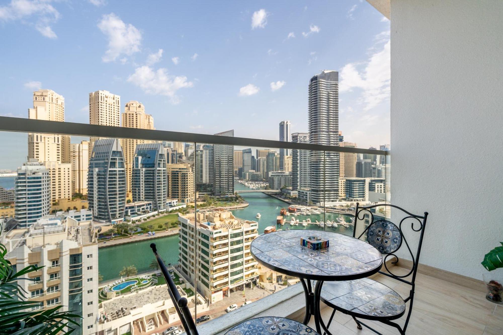 Flash Sale! Romantic Studio With Amazing Marina Views From The Balcony- Marina Apartment