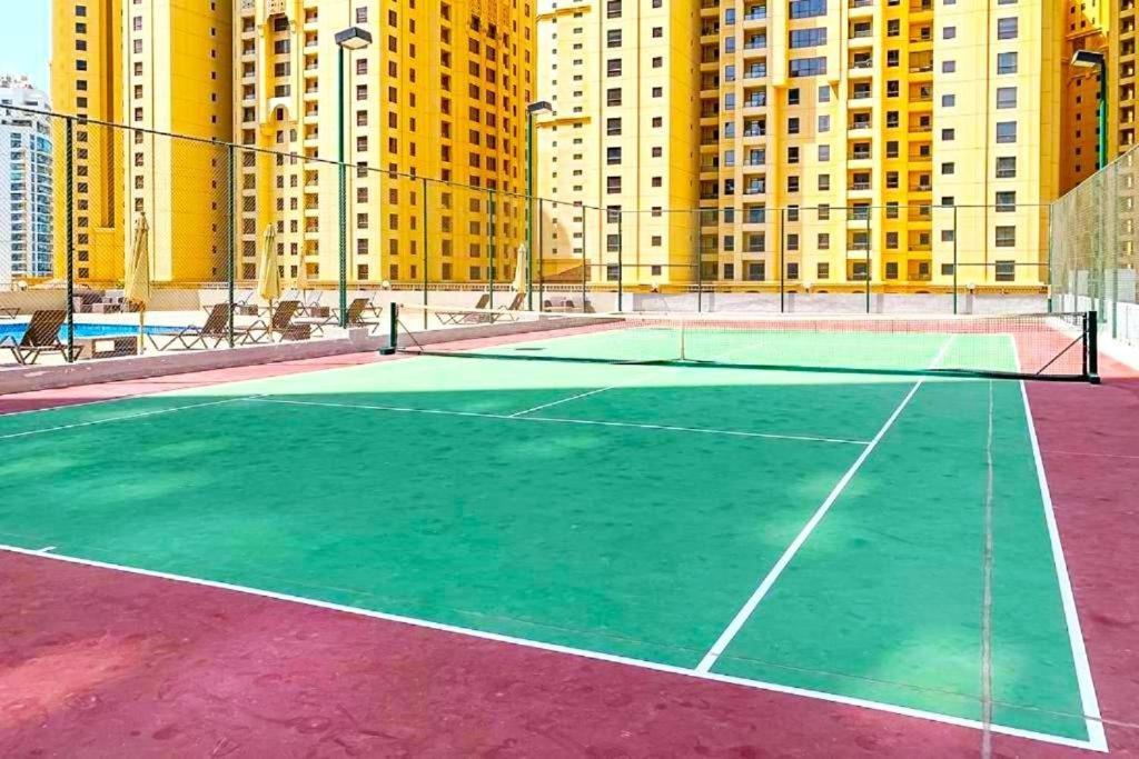 The Journey - Infront Of Tram-metro, Access To Beach, Pool & Gym - Enjoy Our Seaview - Coworking Space - Resident Housekeeping - Inhouse Food Menu - All At Jumierah Beach Residence, Marina Dubai