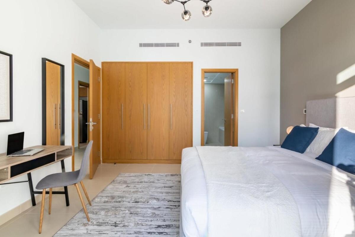 Apartment Silkhaus Spacious Downtown 1bdr In New Tower