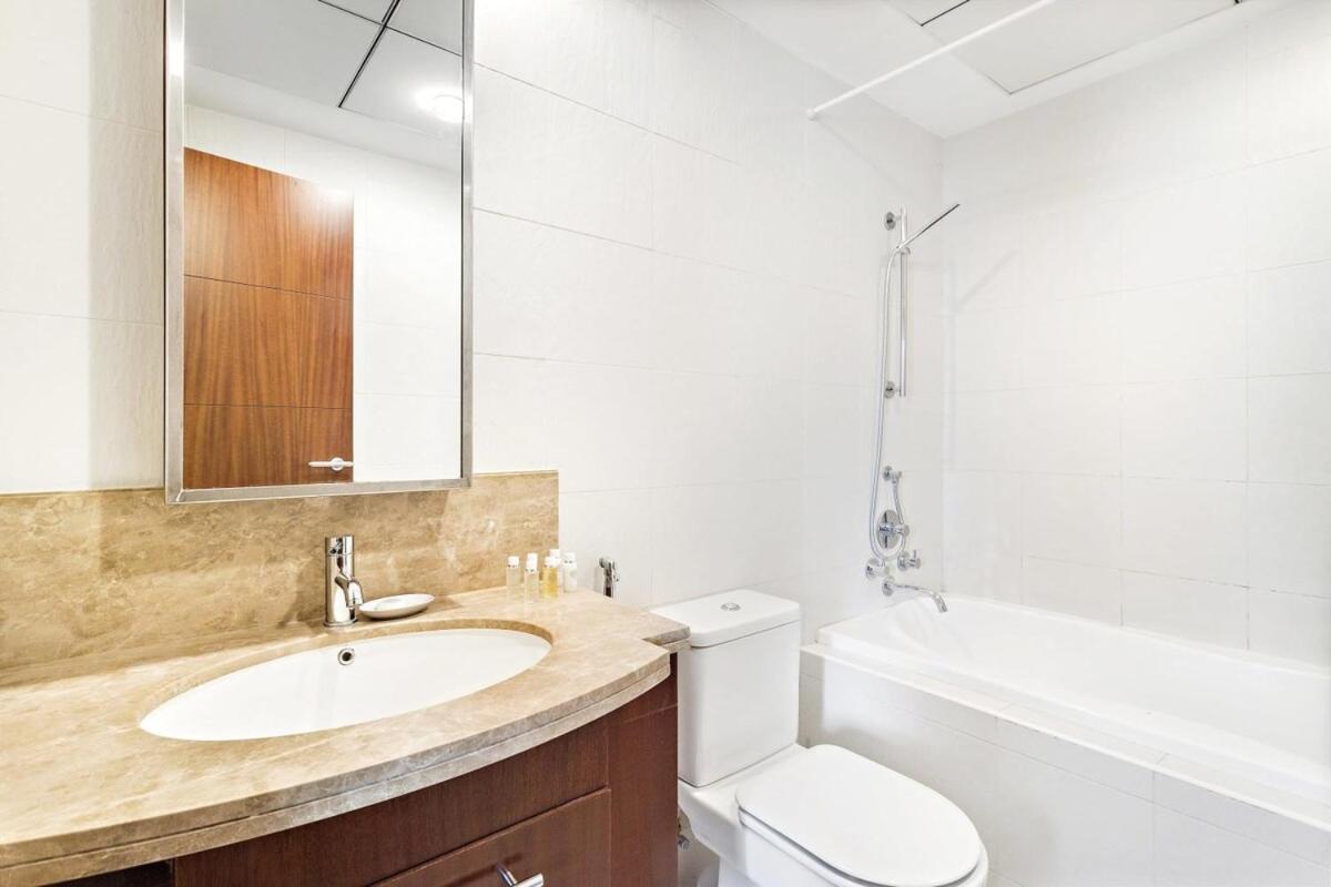 Silkhaus Burj Khalifa Walking Distance 1bdr In Downtown
